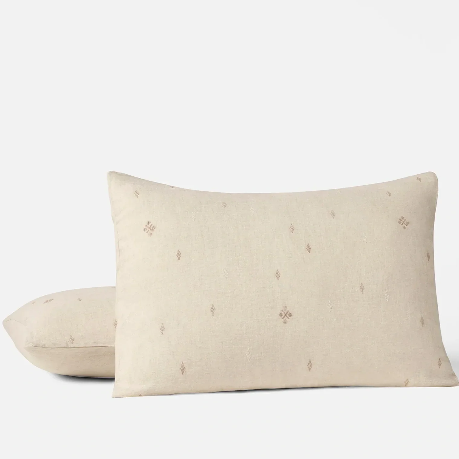 FA24_CambriaEmbroideredOrganicLinen_Sham_Standard_UndyedwMulti_A_1590_bd03bffa-0a61-4024-932b-a9069c85a7b8.webp