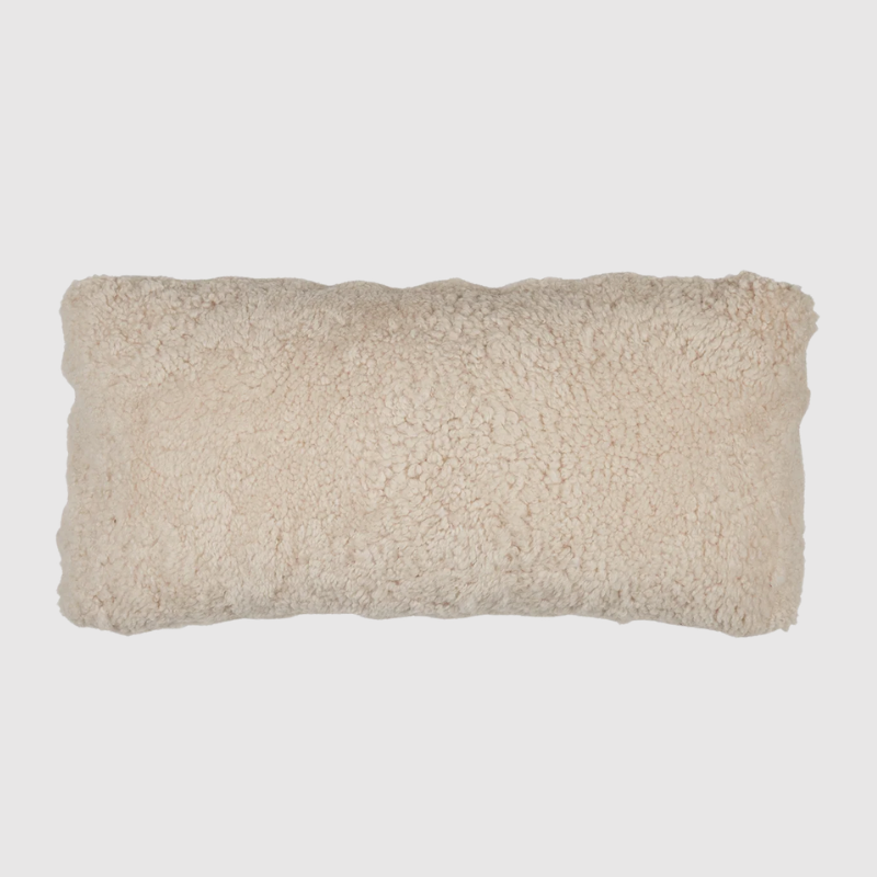 Natures-collection-sheepskin-pillow-pear.png