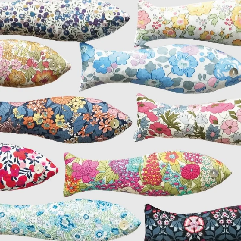 lime-tree-design-lavender-fish-sachet2.jpg