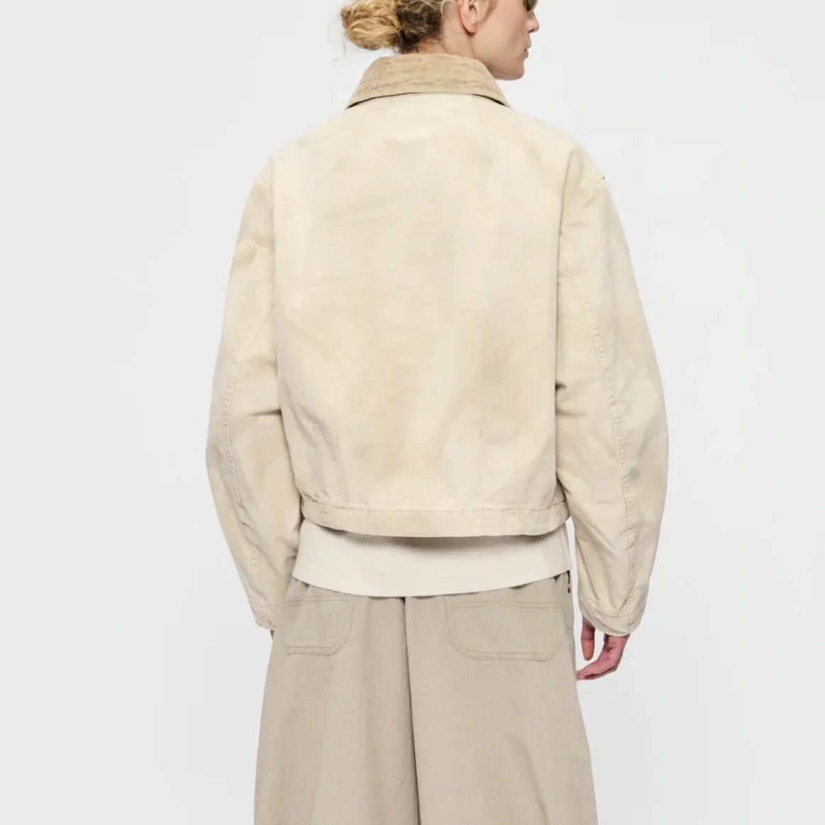 260615_6397_PF26_Ecomm_Look_26_flightjacketbisque_1129.webp