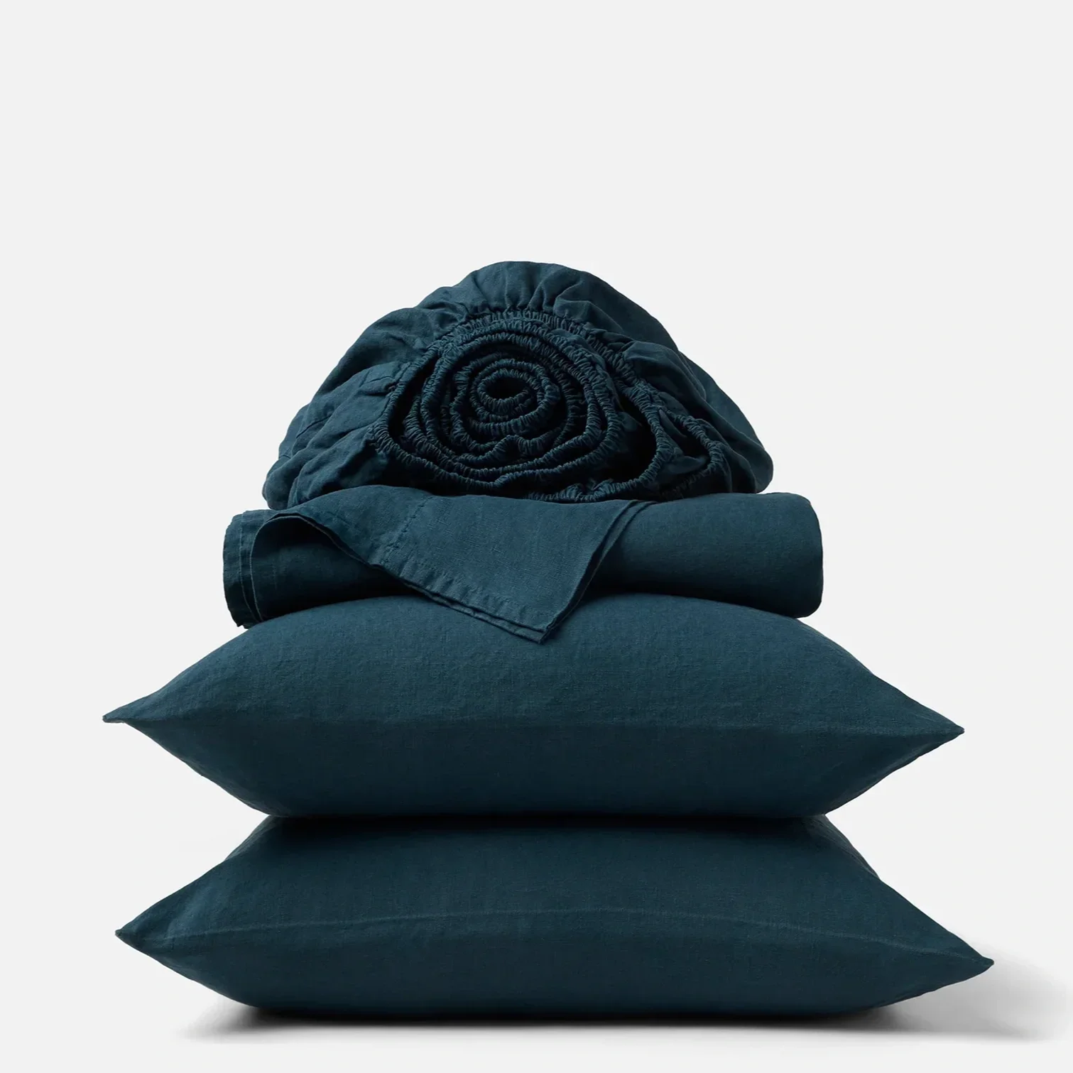 SP26_OrganicRelaxedLinen_SheetSet_MidnightIndigo_1924.webp