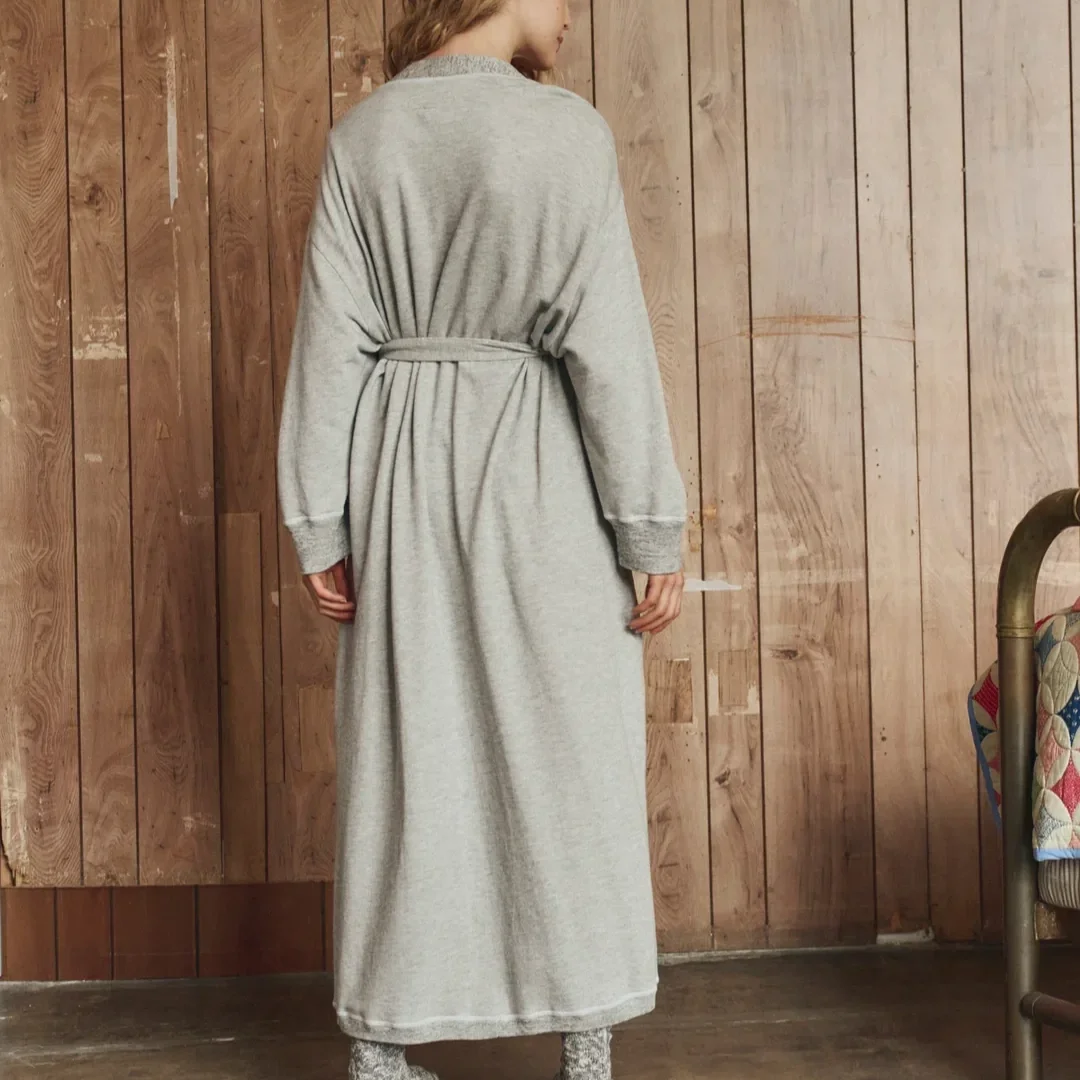 THE-GREAT-LOOK-91-THE-CROP-SLEEP-HENLEY-HEATHER-GREY-THE-TAP-SHORT-HEATHER-GREY-THE-SWEATSHIRT-ROBE-LIGHT-HEATHER-GREY-1811_1080x.webp
