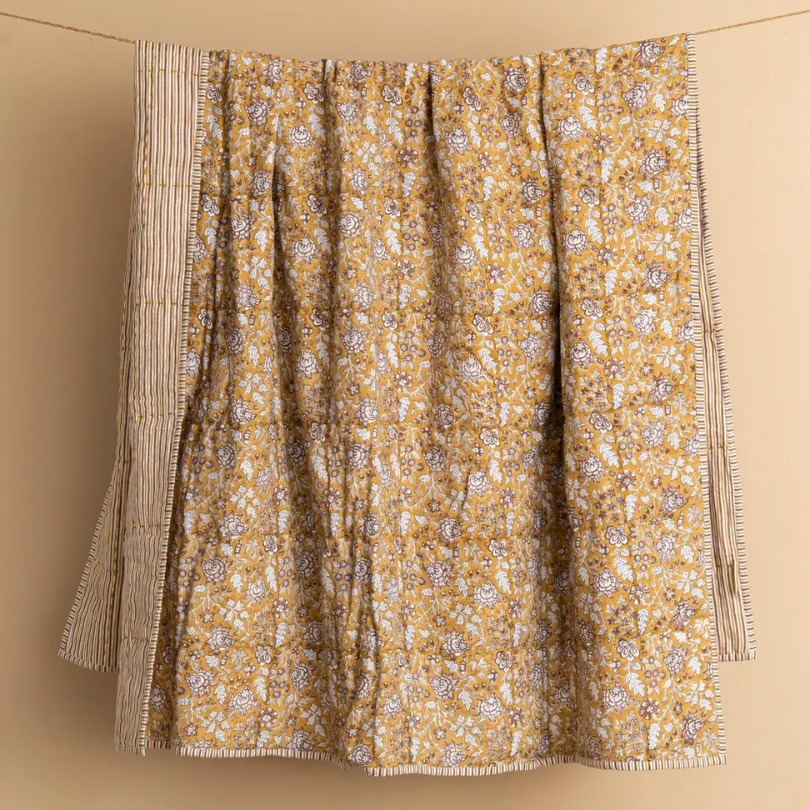 Live-Linen-reversible-Perline-quilt-boscos-mercantile.png