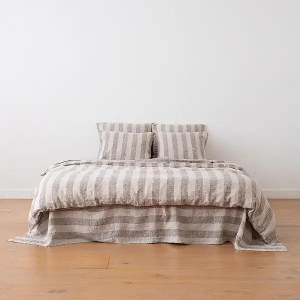 LinenMe-Choco-Natural-Broad-stripe-bedding.webp