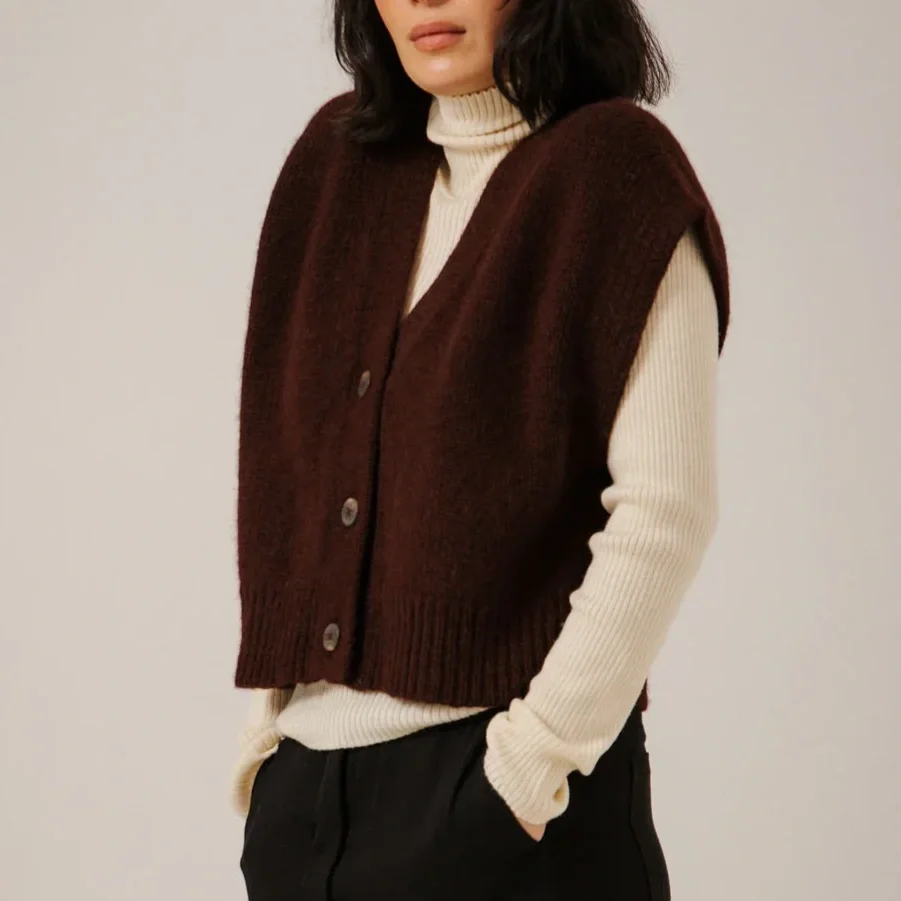 Bare-Knitwear-Alpaca-Button-Down-Vest-Deep-Maroon-2_d4f323e5-4c3e-4ce6-9289-ed4cbcac1a5b.webp