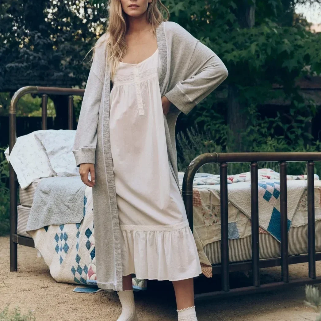 THE-GREAT-LOOK-12-THE-SWEATSHIRT-ROBE-LIGHT-HEATHER-GREY-THE-EYELET-RUFFLE-TANK-NIGHT-DRESS-TRUE-WHITE-04412_1080x%2B%25281%2529.webp