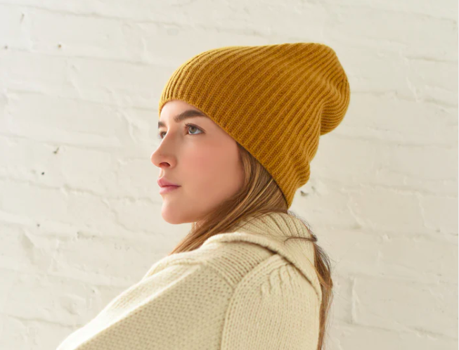 8.6.4 - Cashmere Beanie in Mustard