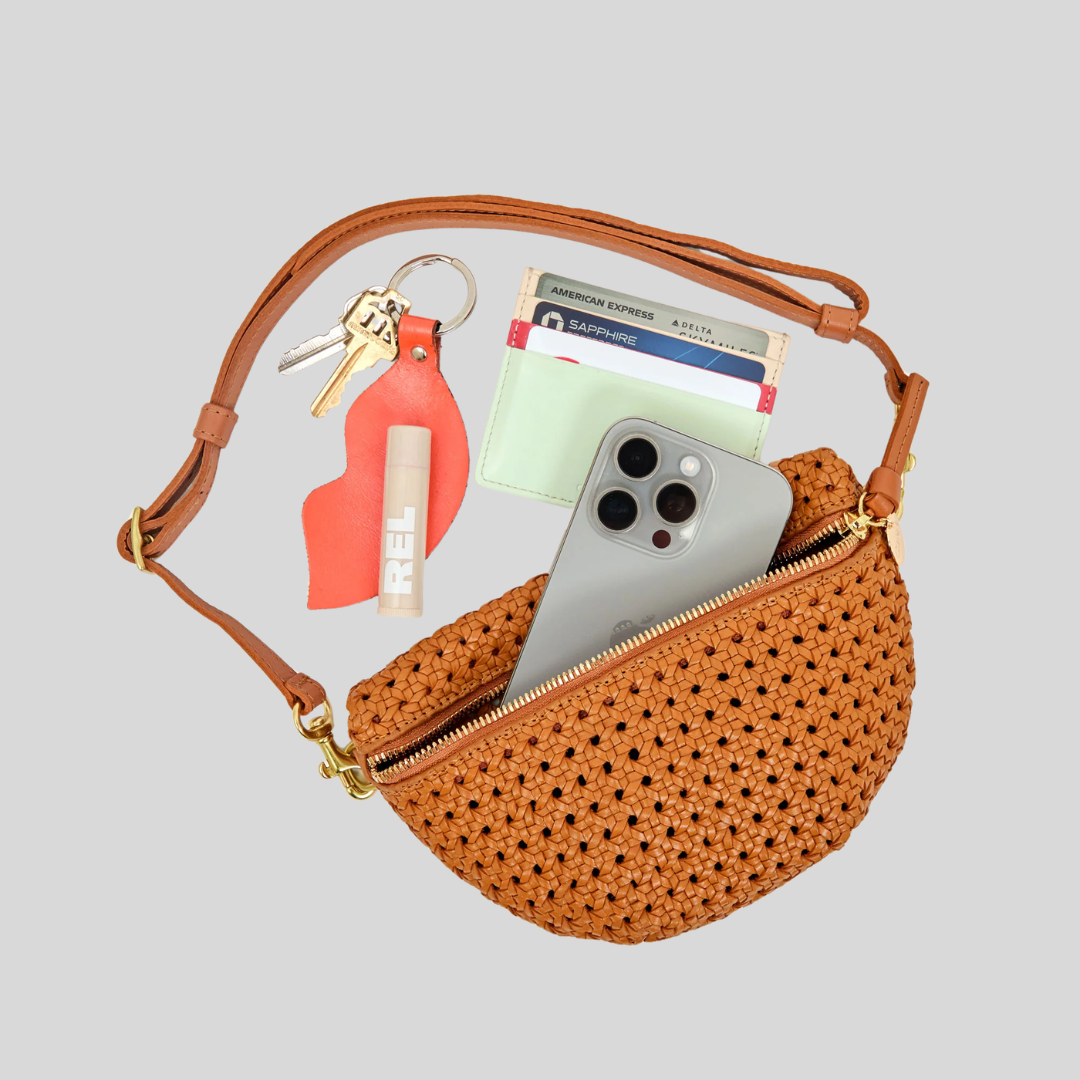 clare-v-petite-fanny-boscos-mercantile (3).png