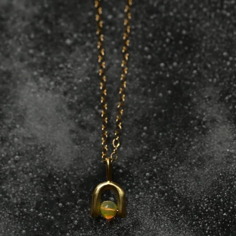 864-opal-brass-necklace2.jpg