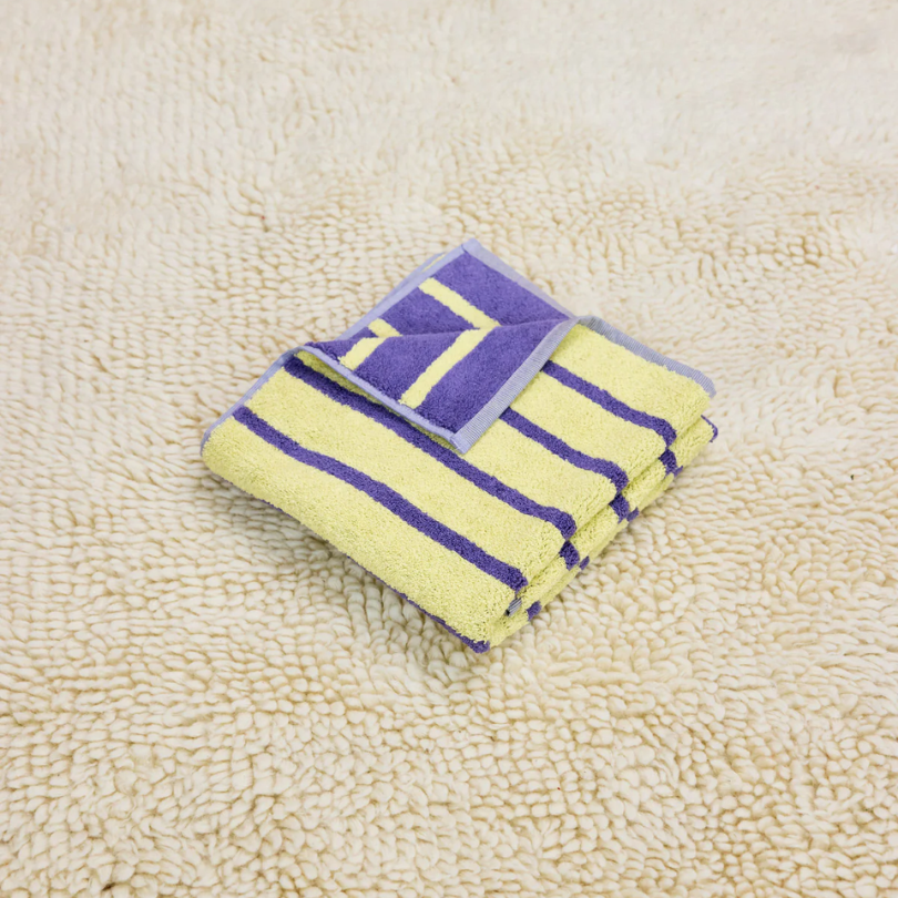 Dusen-Dusen-GOLDFINCH-HAND-TOWEL-Boscos-mercantile.png