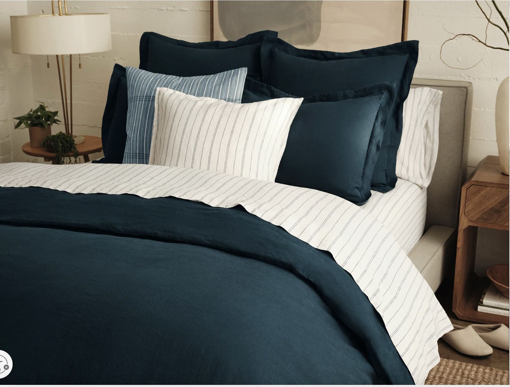 Coyuchi - Organic Relaxed Linen in Midnight Indigo