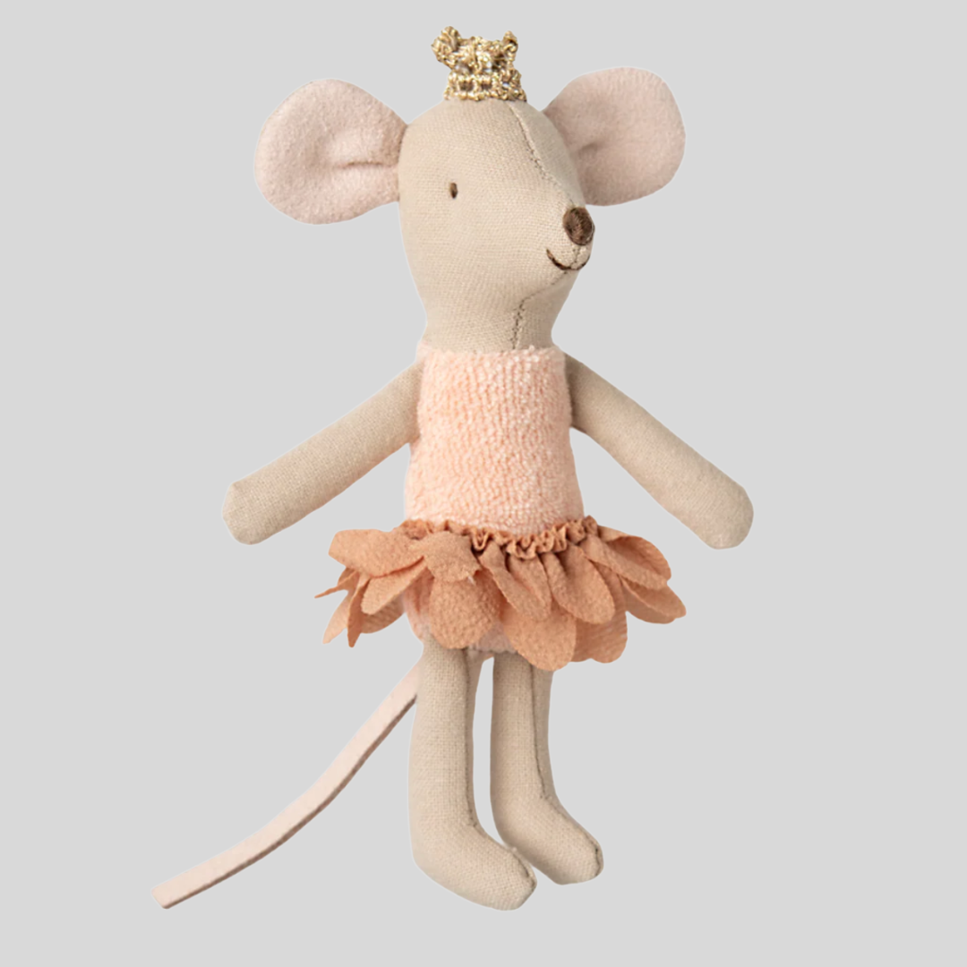 Maileg - LIttle Brother Mouse in Matchbox2.png