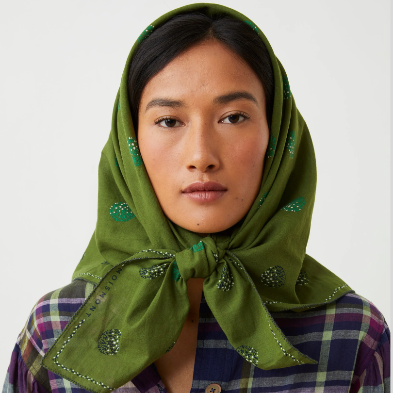 moismont-pearl-scarf-820-amazon-boscos-mercantile (3).png