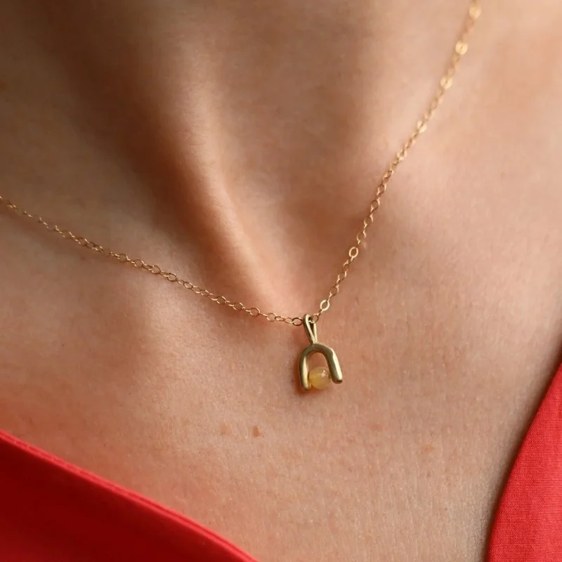864-opal-brass-necklace3.jpg