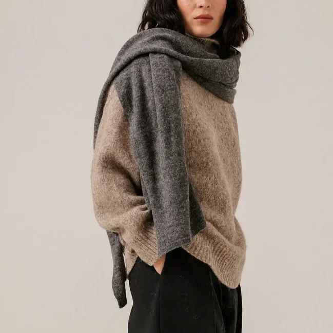 Bare-Knitwear-Baby-Alpaca-Travel-Wrap-Charcoal-2.webp