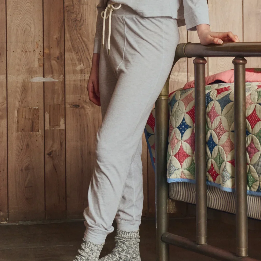 THE-GREAT-LOOK-87-THE-CROP-SLEEP-HENLEY-HEATHER-GREY-THE-LONG-JOHN-HEATHER-GREY_-15631_1080x.webp