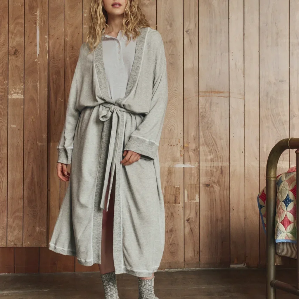 THE-GREAT-LOOK-91-THE-CROP-SLEEP-HENLEY-HEATHER-GREY-THE-TAP-SHORT-HEATHER-GREY-THE-SWEATSHIRT-ROBE-LIGHT-HEATHER-GREY-1745_1080x.webp