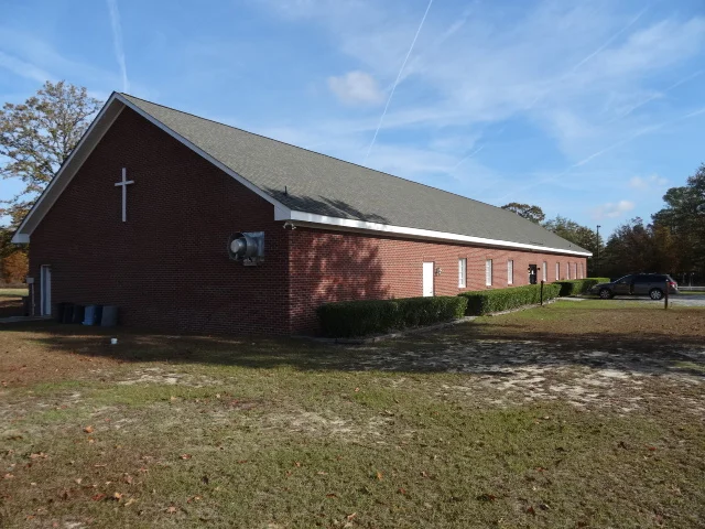 willowlake+church.jpg
