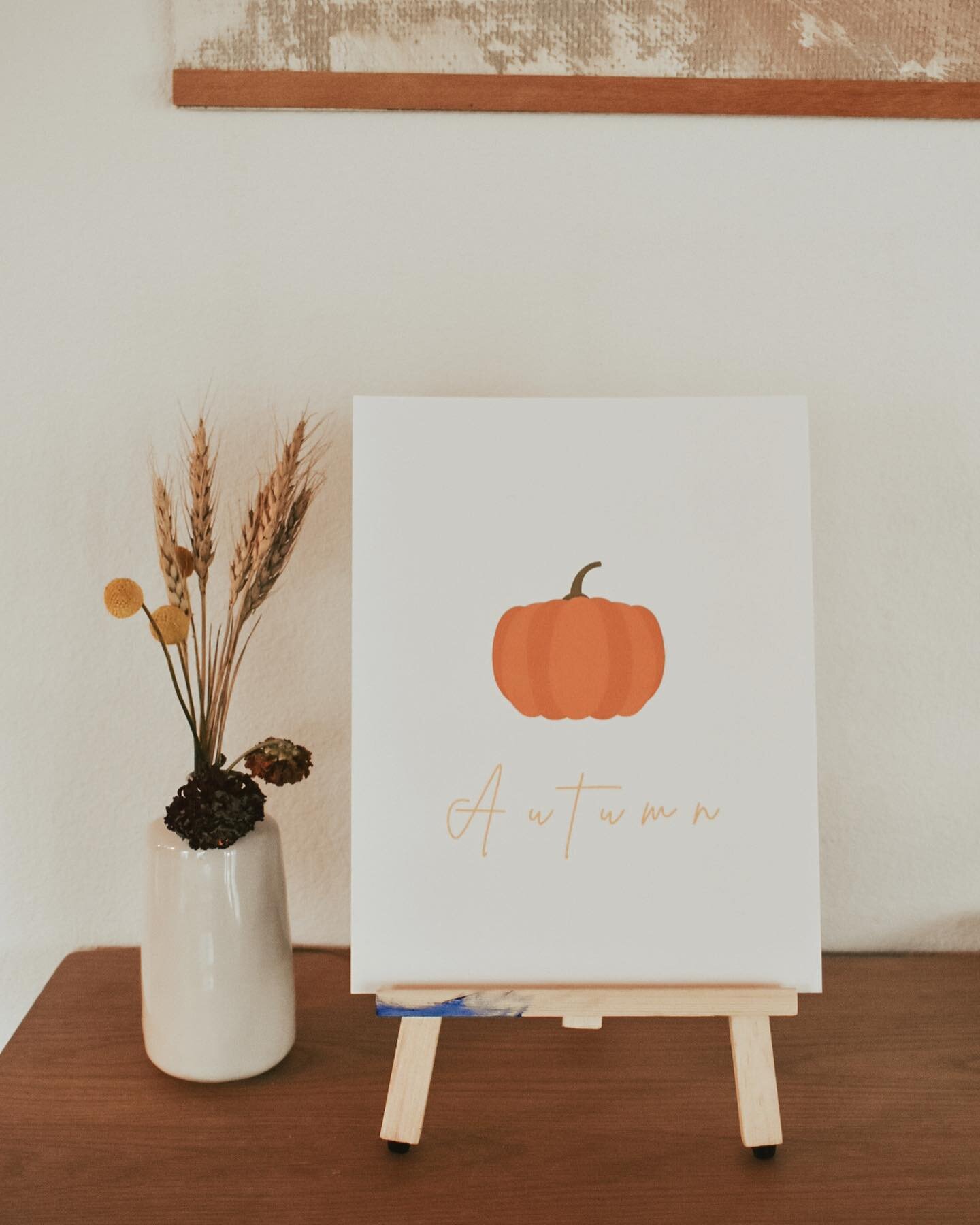 Autumn or Fall? Either way happy first day! 
We are starting off our day with apple pie oats, hot chocolate, a walk in the rain and all the books about the changing seasons!

These autumn inspired prints are available if you want to snag them! Let me