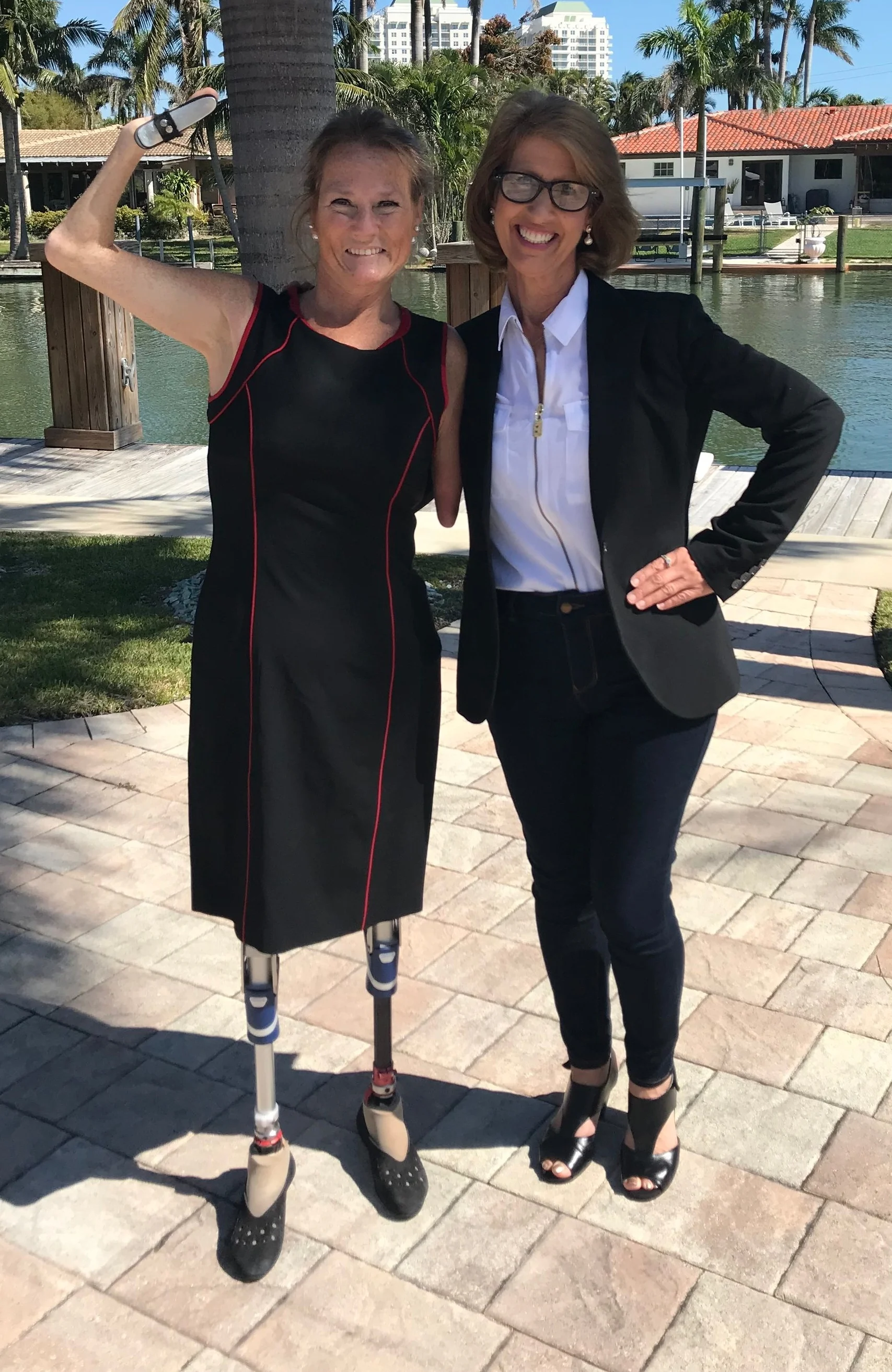 KirstenAndUnstoppableTracy2.jpg
