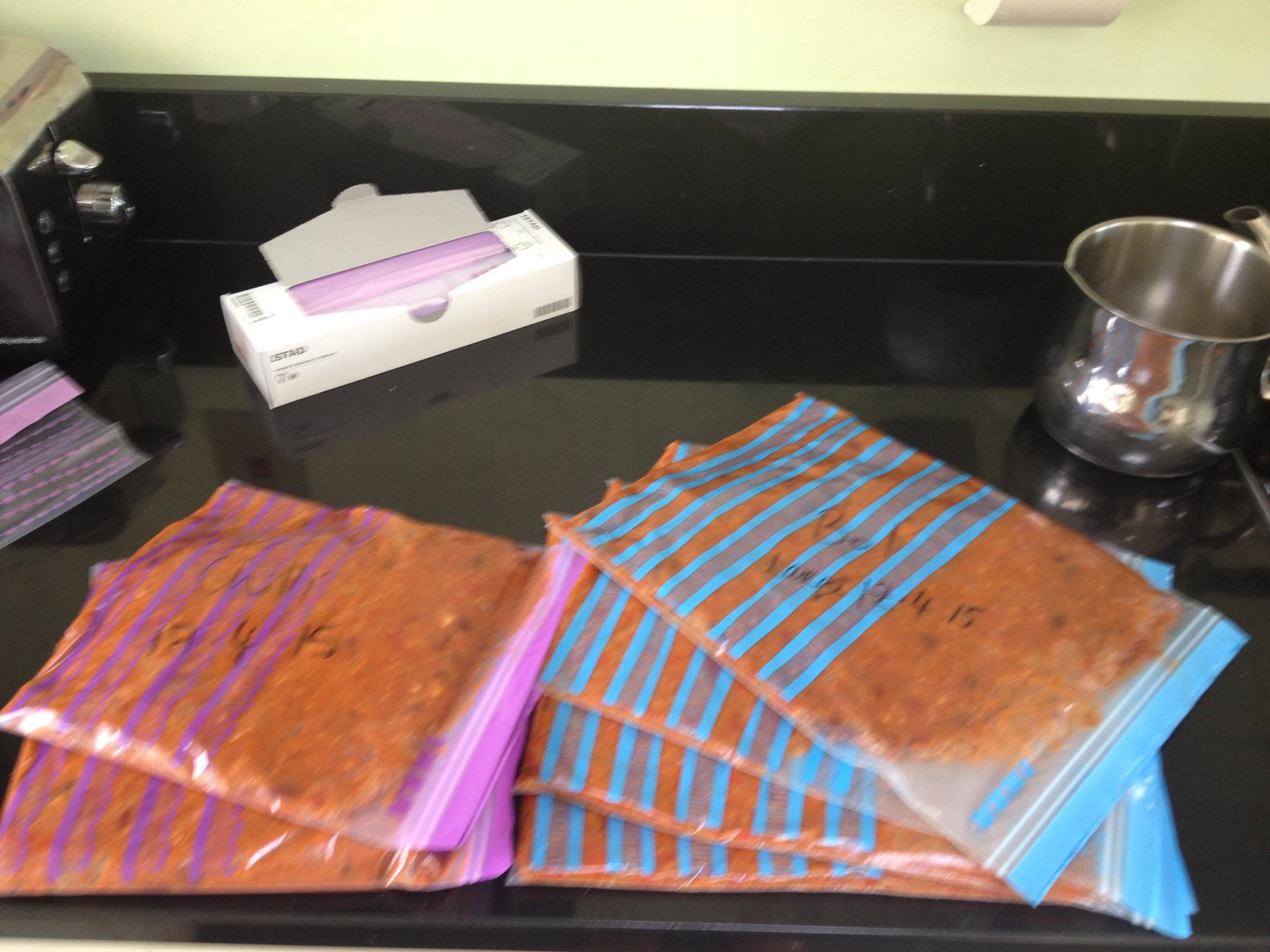 Freeze flat for rapid defrost and better storage.