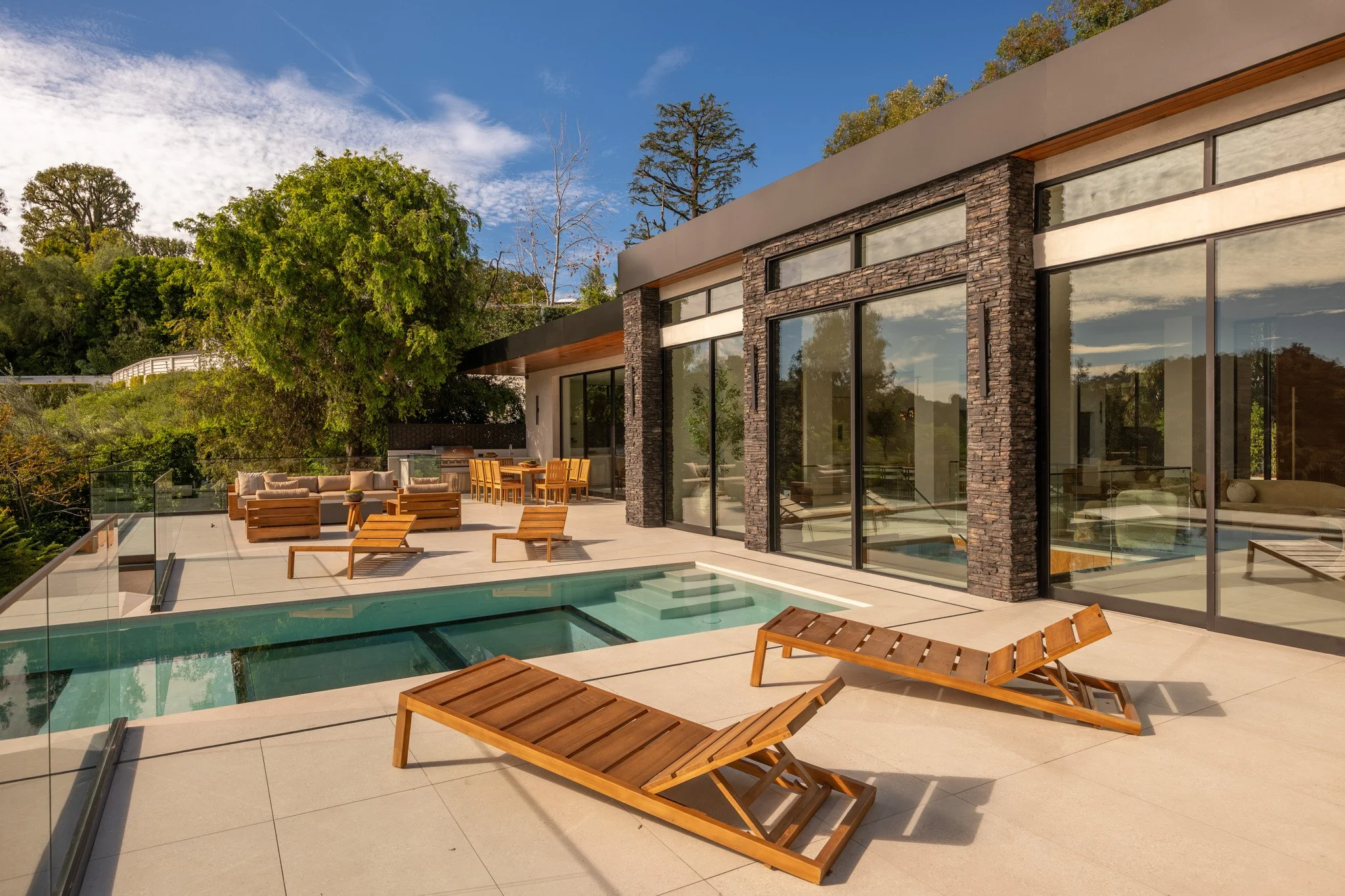 12752 Mulholland Dr-24-MLS.jpg