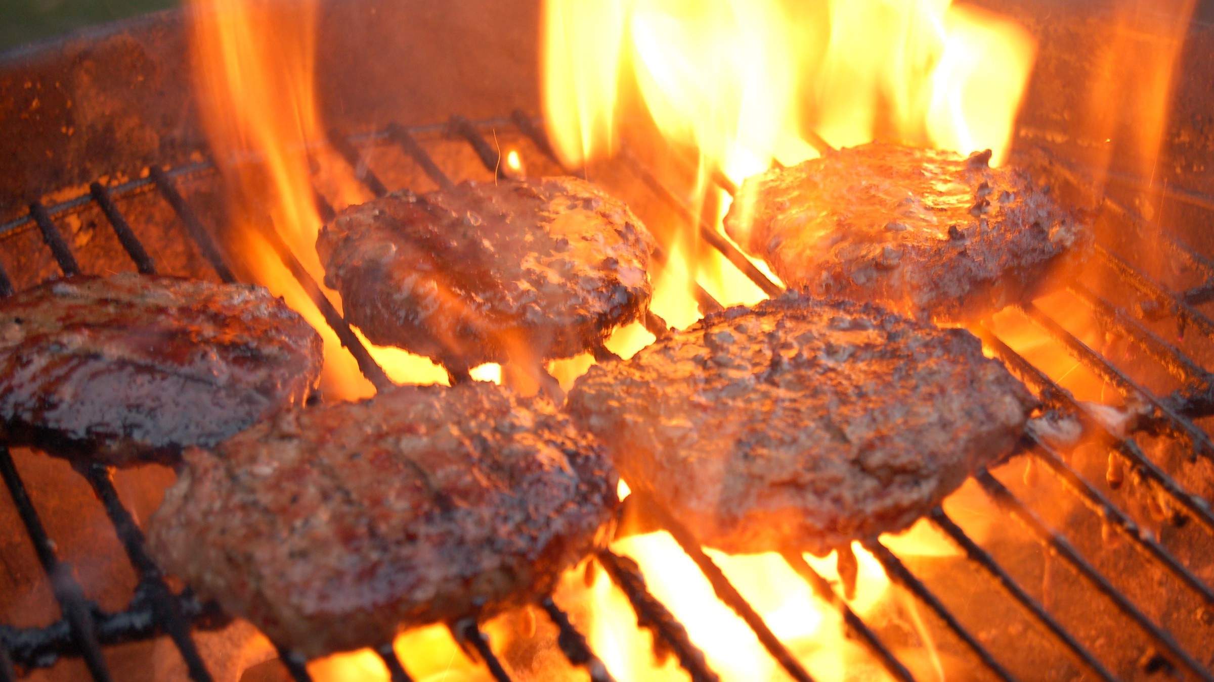 bbq-barbecue-grill-fire-food-2400x1350-wallpaper.jpg