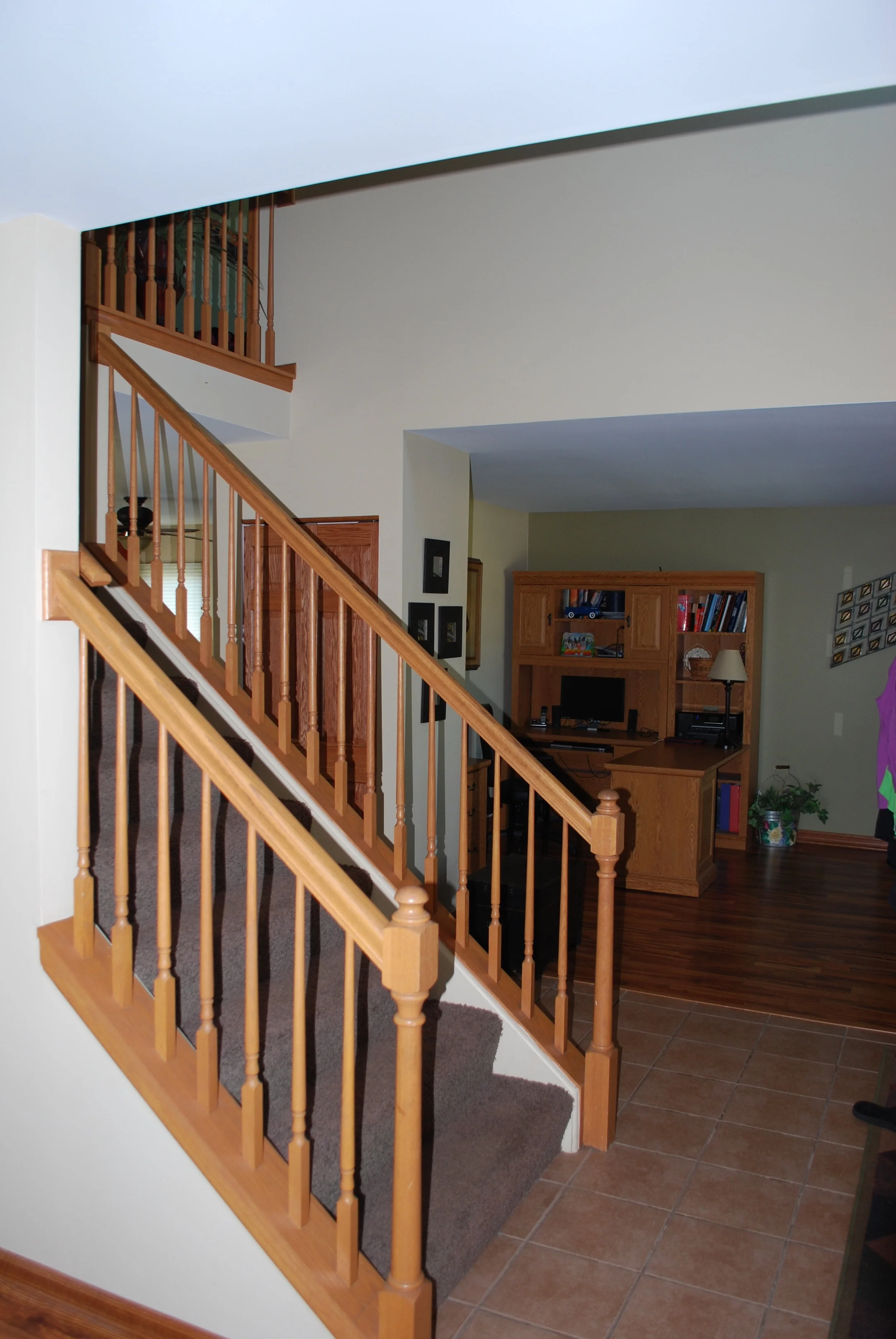 BEFORE PHOTO ST. CHARLES IL STAIR CASE REMODEL