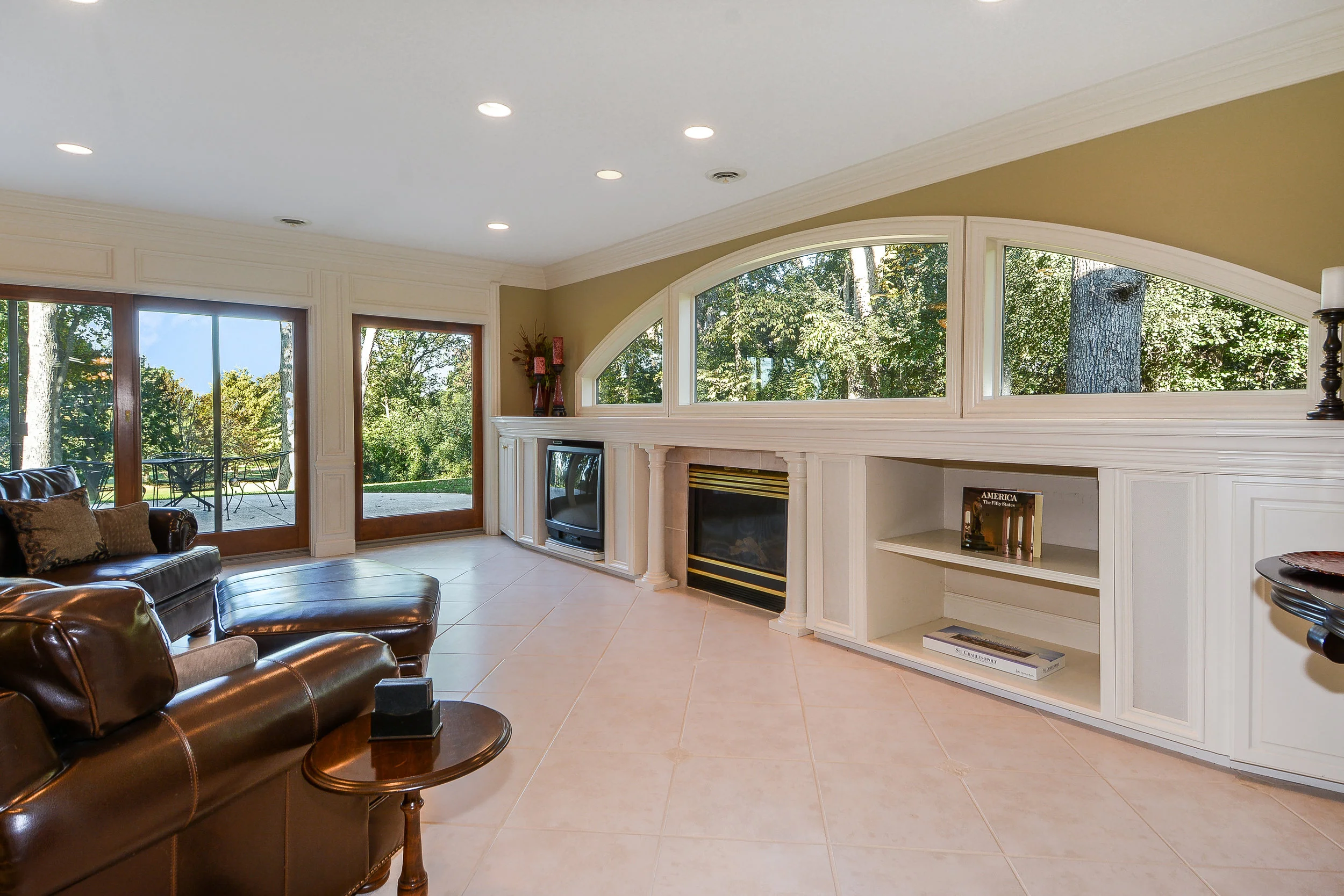 arched basement windows.jpg