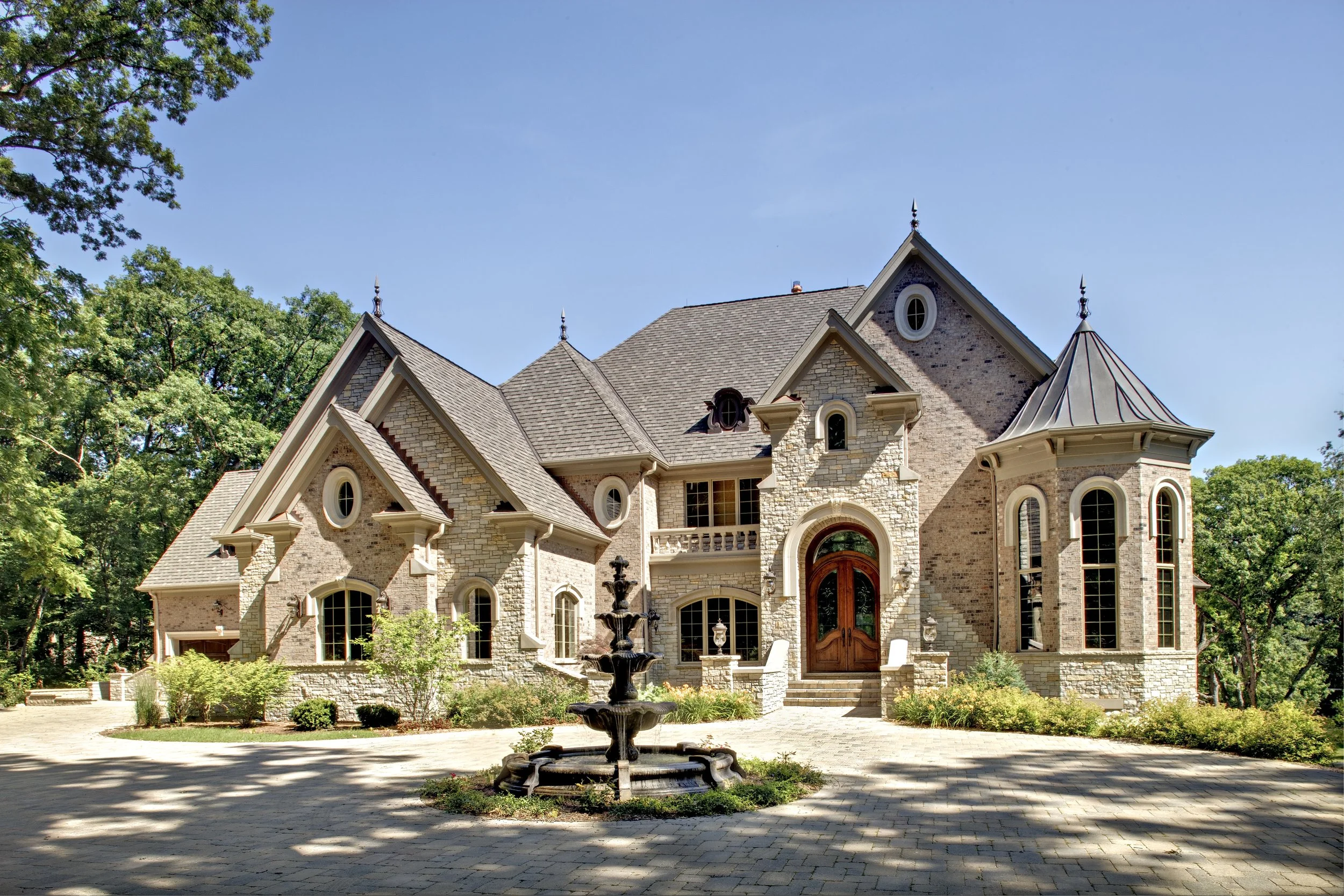 Dream Castle in Illinois Inspired by HollyWood Castle