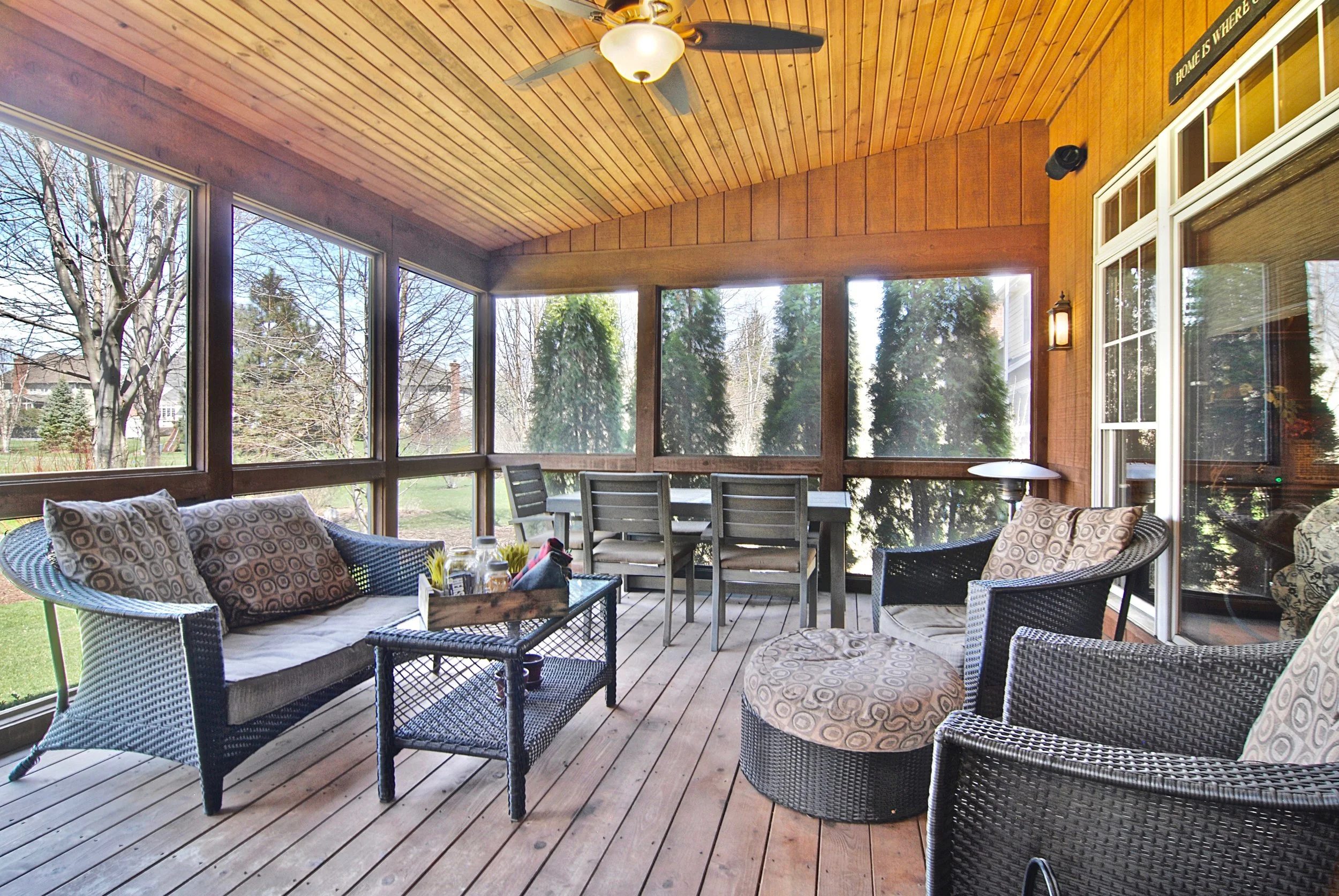 SCREEN PORCH ADDITION IN ST. CHARLES IL