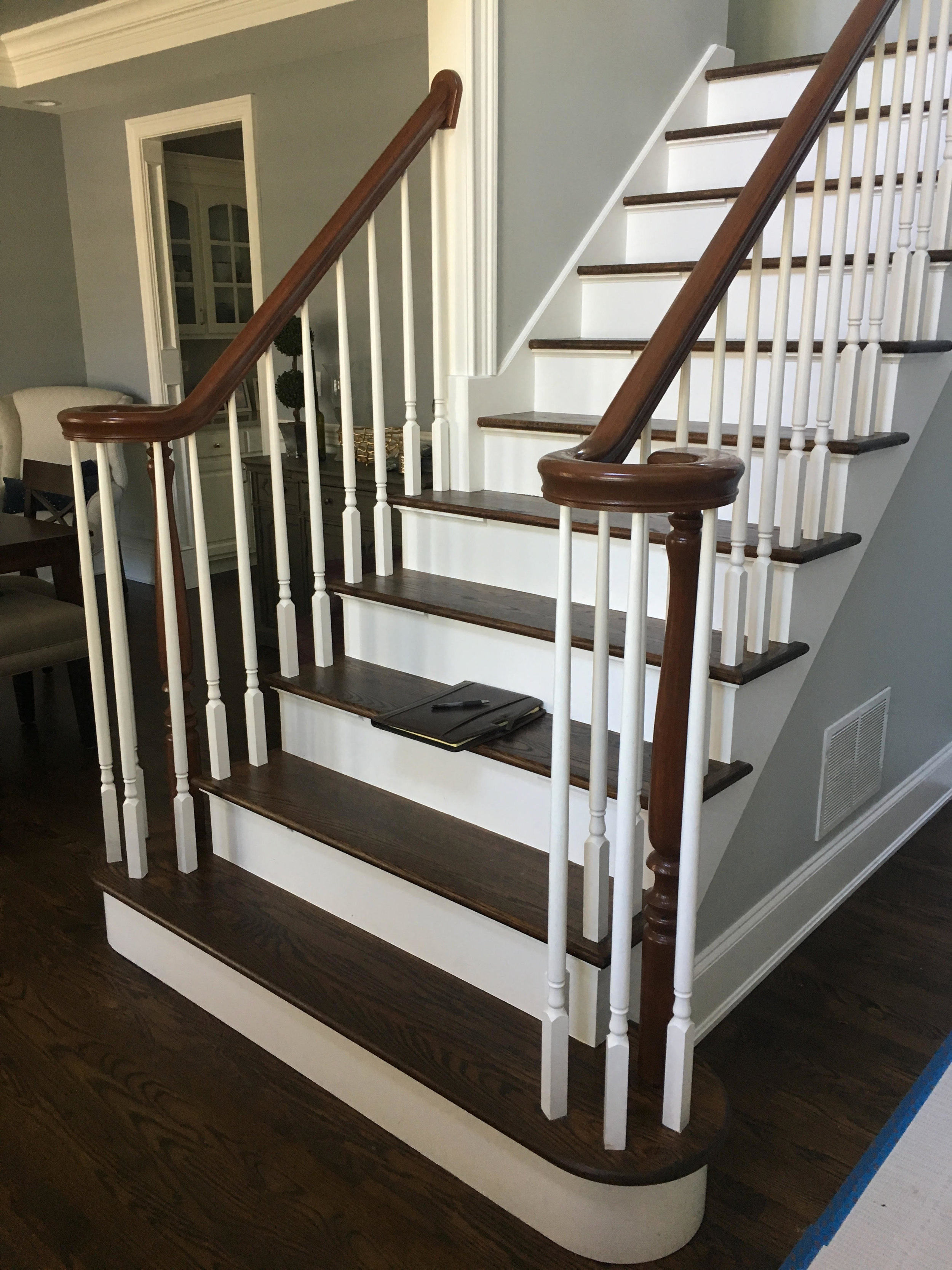 Glen Ellyn Foyer Staircase Updating Replacing Traditional Spindles