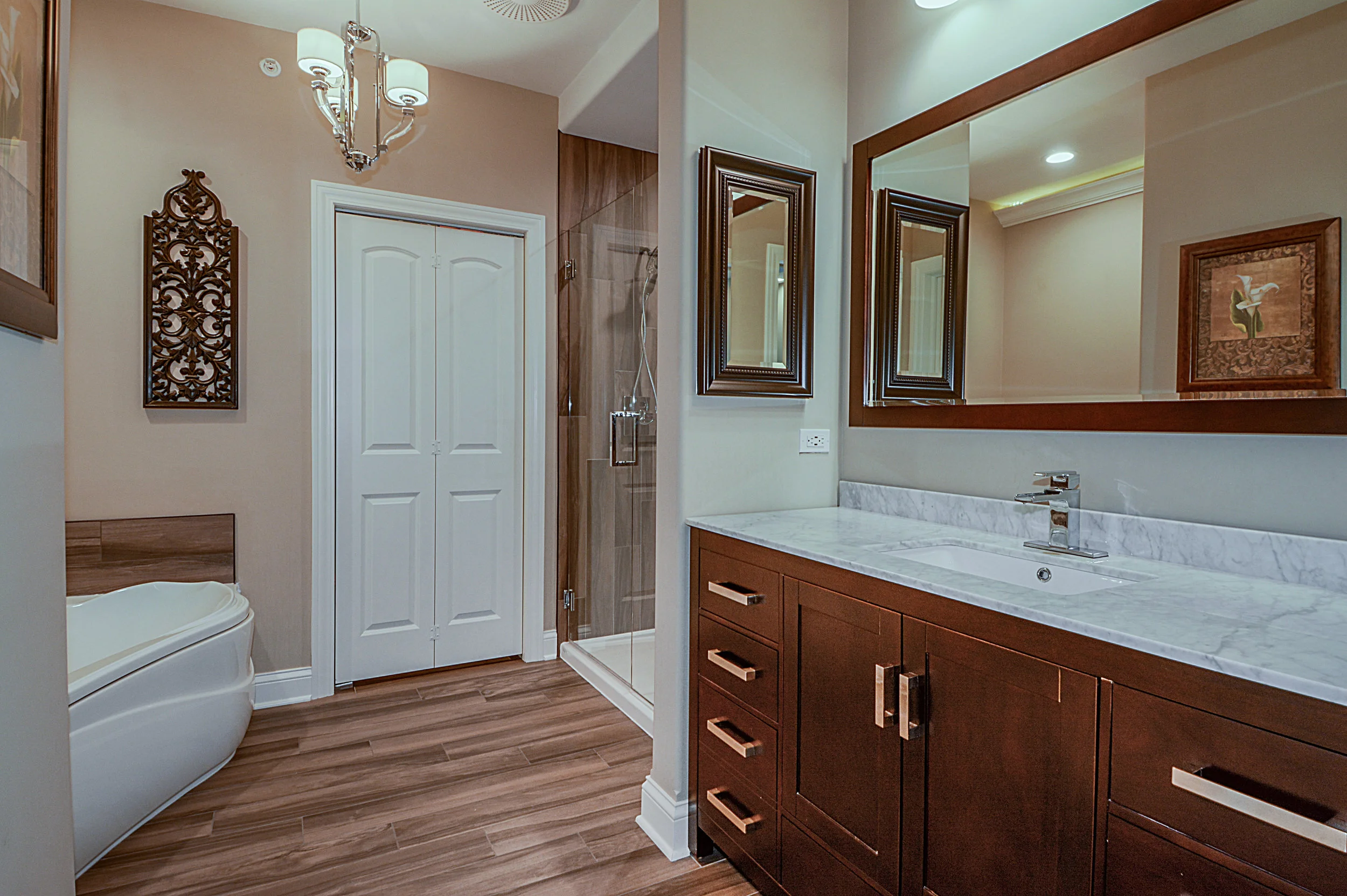 GENEVA IL "RITZ CARLTON" BATHROOM REMODEL