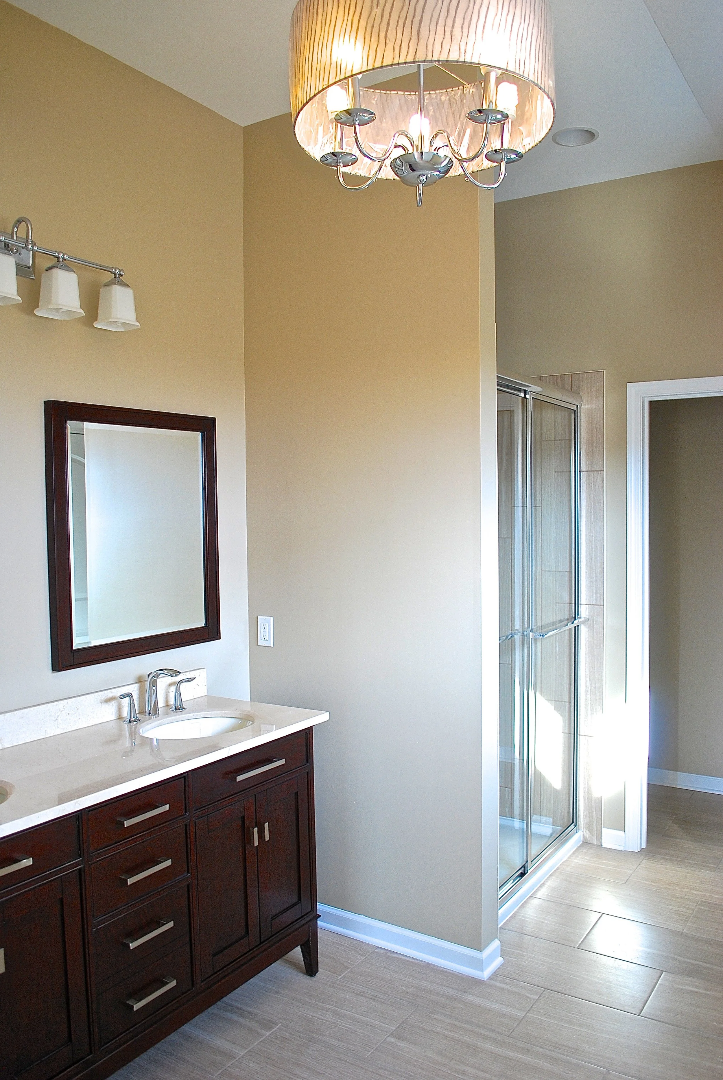 MEDIUM BATH REMODELING IN GENEVA IL 