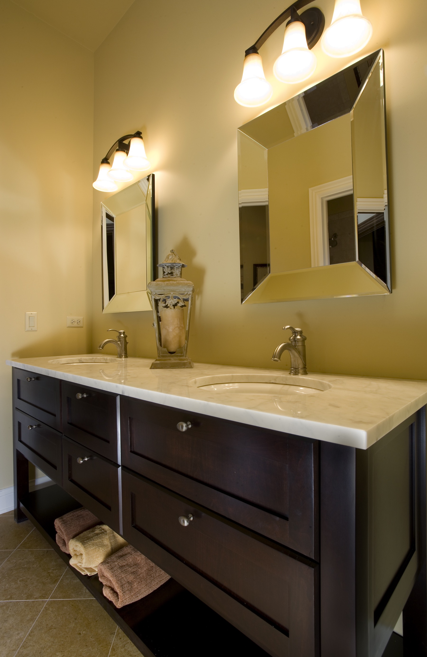 FREESTANDING VANITY IN GENEVA IL 