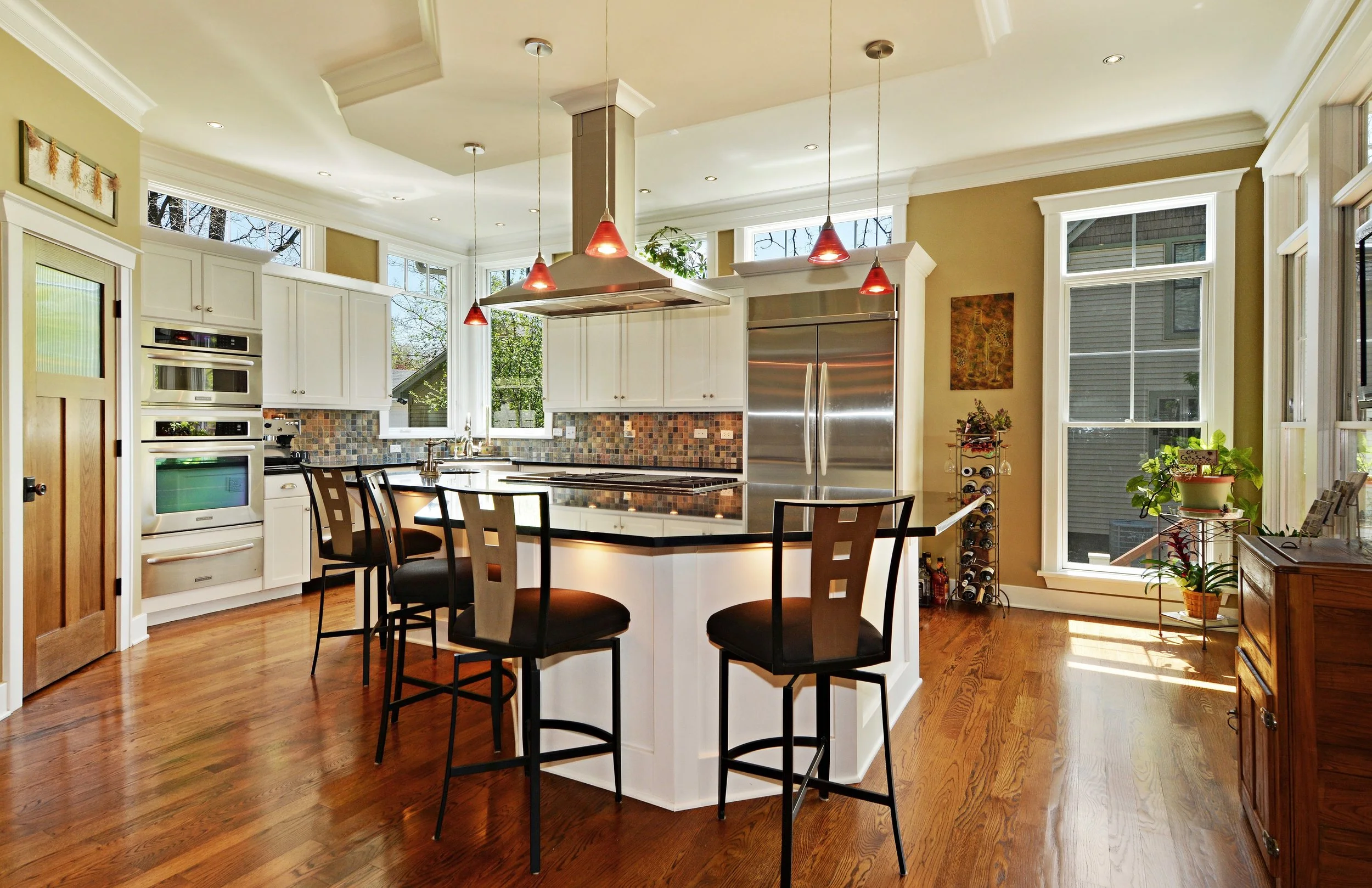 TRANSOMS WINDOWS OVER CABINETRY IN KITCHEN REMODEL