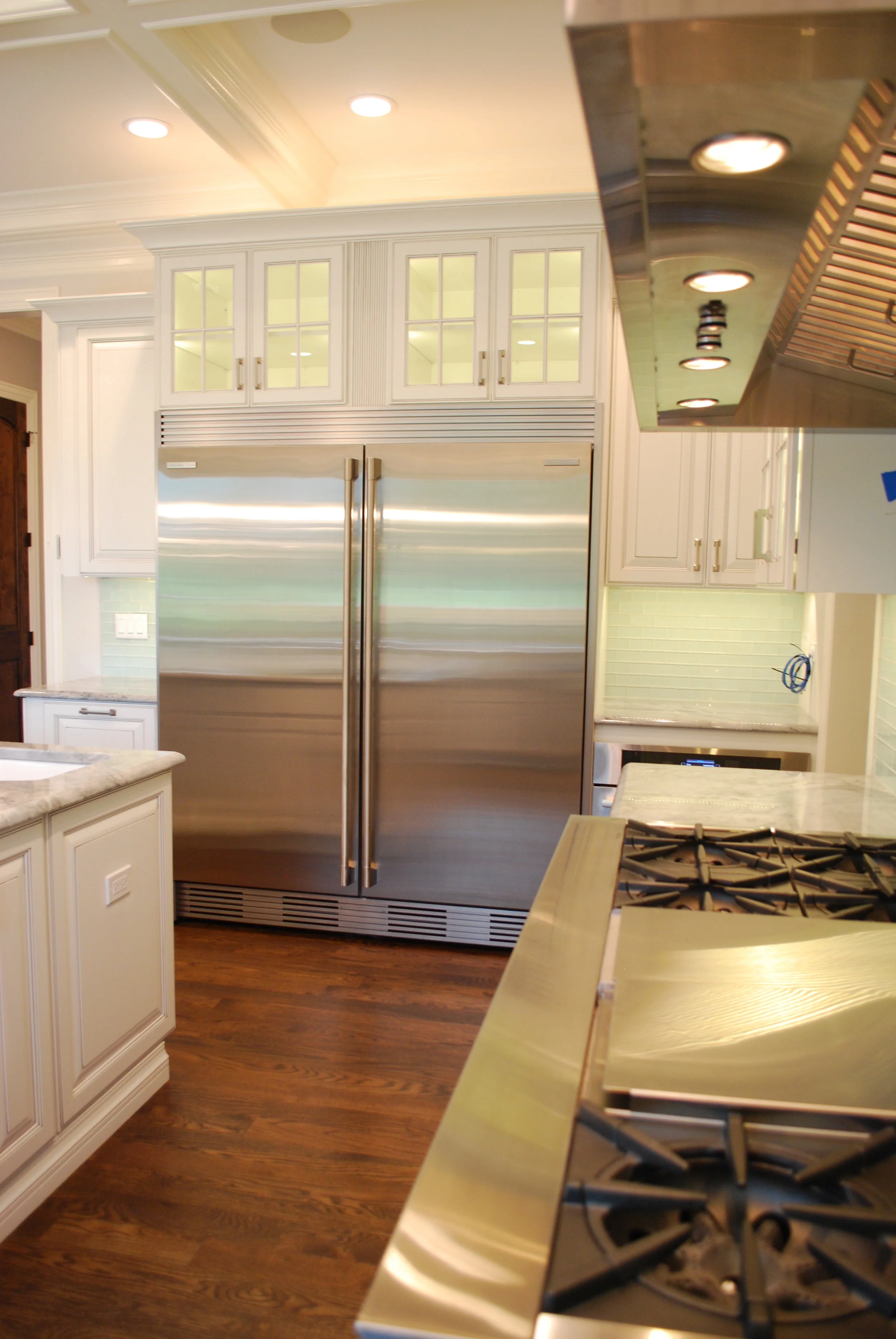 60" Blue Star Range &amp; Separate Fridge/Freezer in this Naperville IL. Kitchen Remodel 