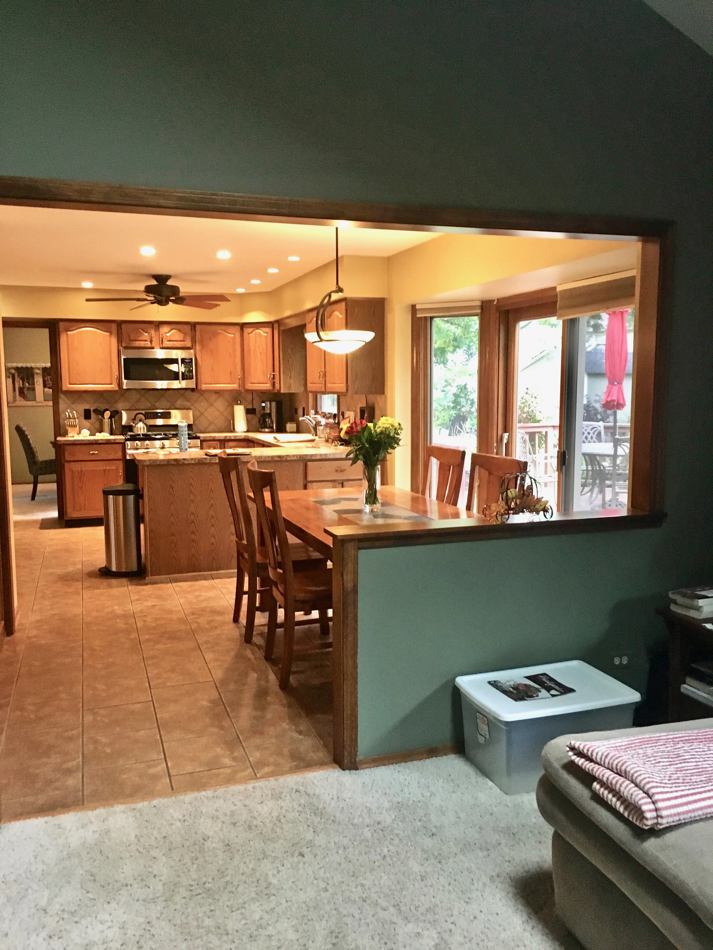 BEFORE PHOTO OF NAPERVILLE ILLINOIS CUSTOM HOME WITH HALF WALL BETWEEN KITCHEN &amp; FAMILY ROOM 