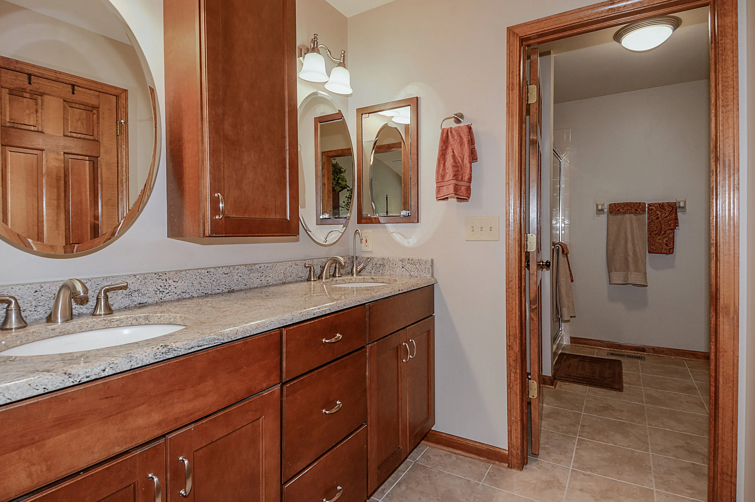 Townhome Remodeling &amp; Updating in Naperville IL.  Kitchen &amp; Bathroom Renovations in this End Unit Townhome