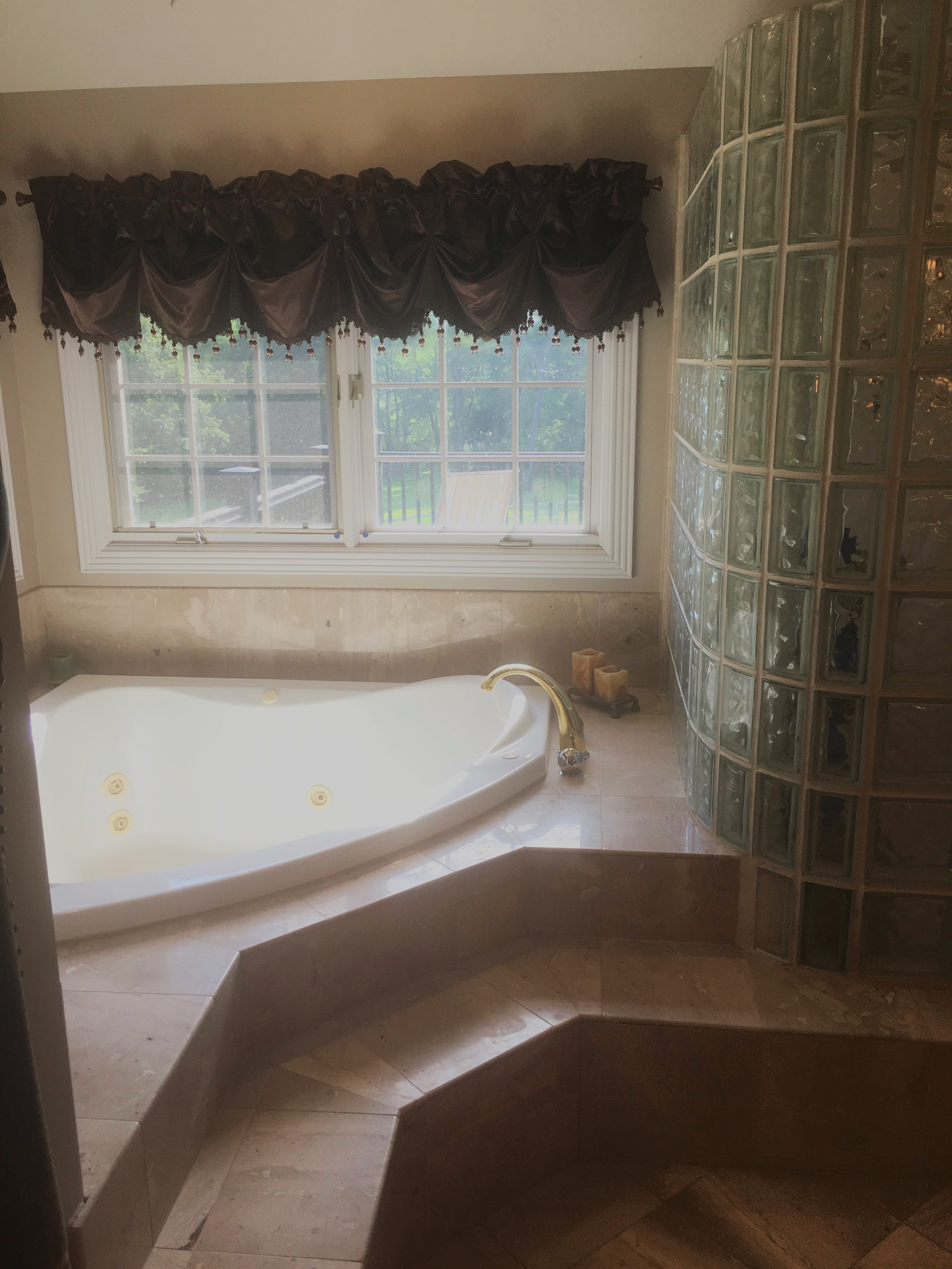 REMODEL THAT OUTDATED BATHROOM IN NAPERVILLE IL! GLASS BLOCK SHOWER WALLS BEOFRE REMODEL PHOTO