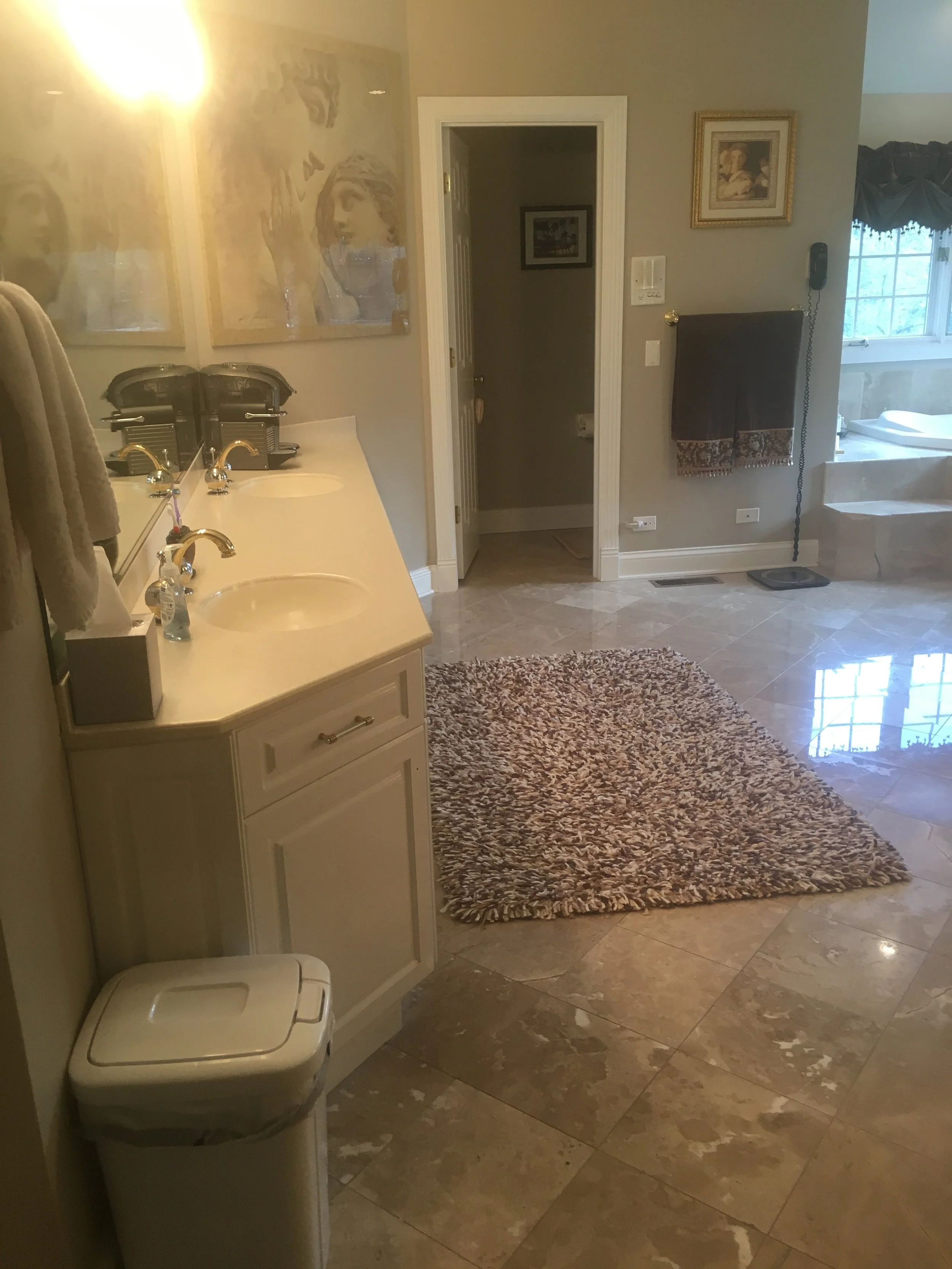 NAPERVILLE IL. CUSTOM HOME MASTER BATHROOM REMODEL. LARGE BATHROOM