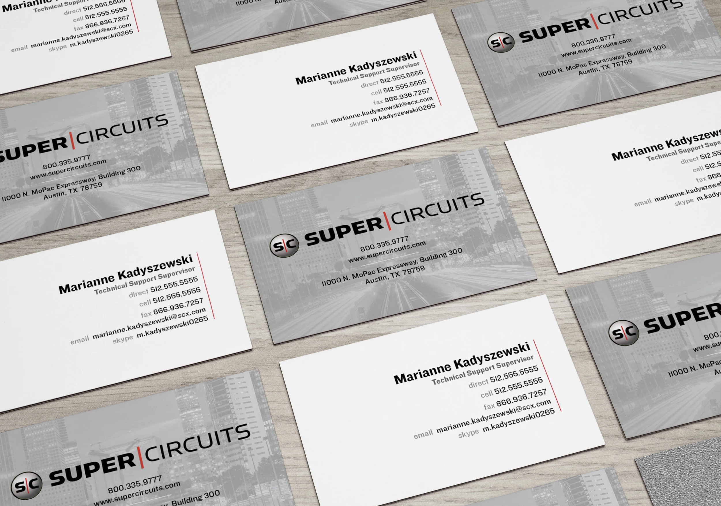 supercircuit-businesscards-mockup-1.jpg