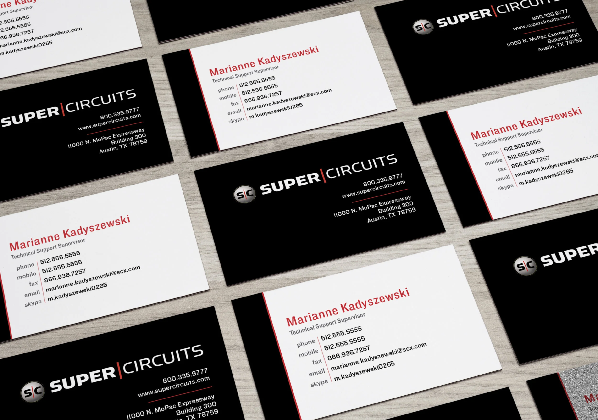 supercircuit-businesscards-mockup-2.jpg