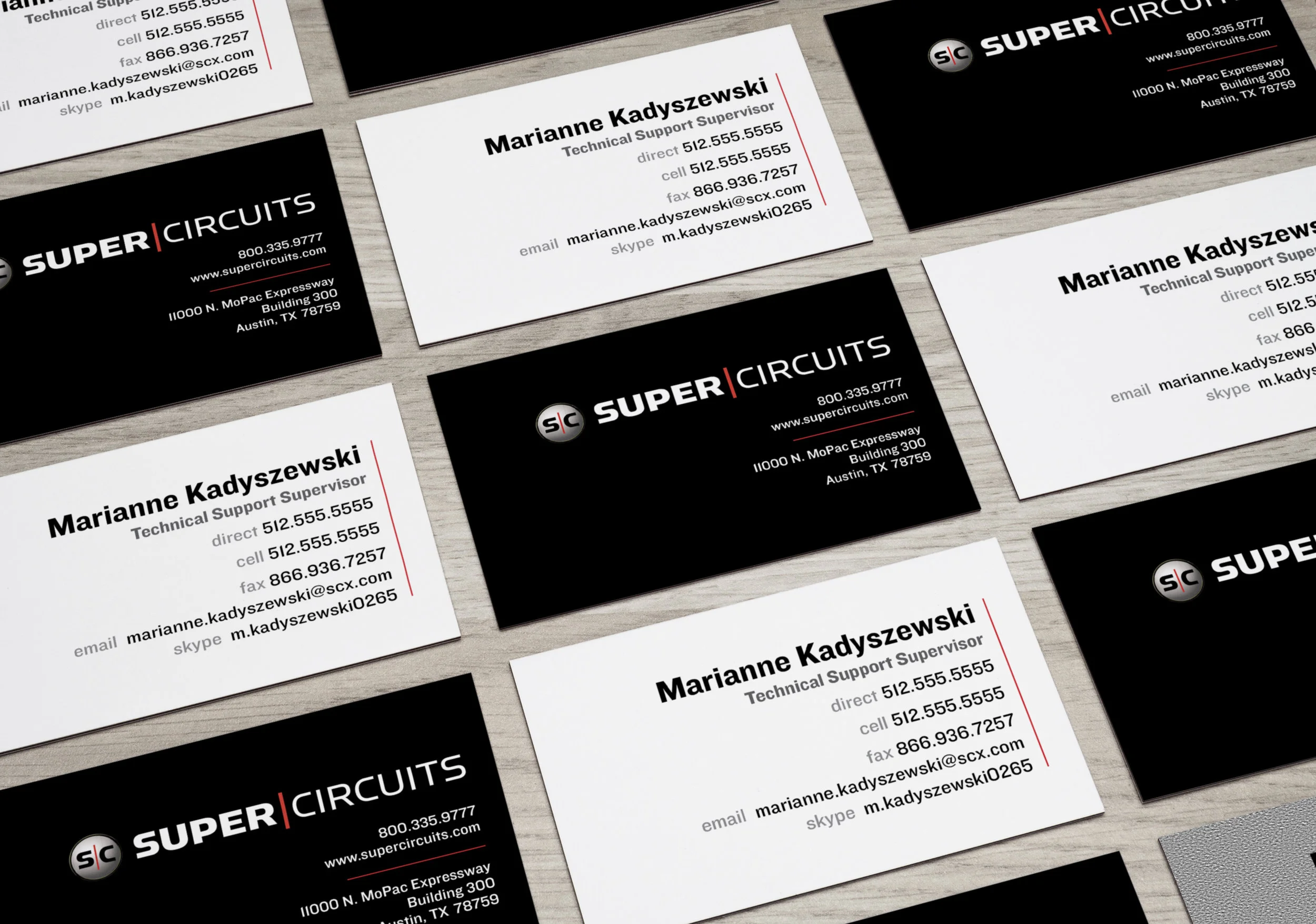supercircuit-businesscards-mockup-2.jpg