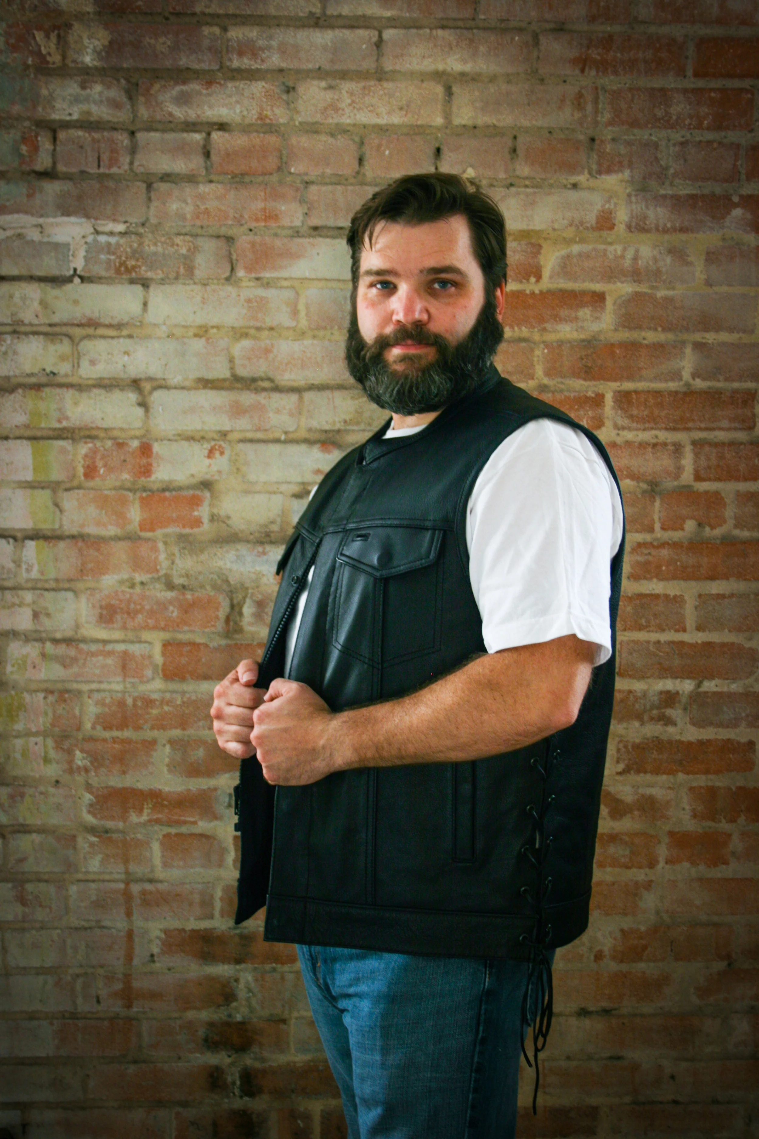 Leather Club Vest with side laces and collar M-8X