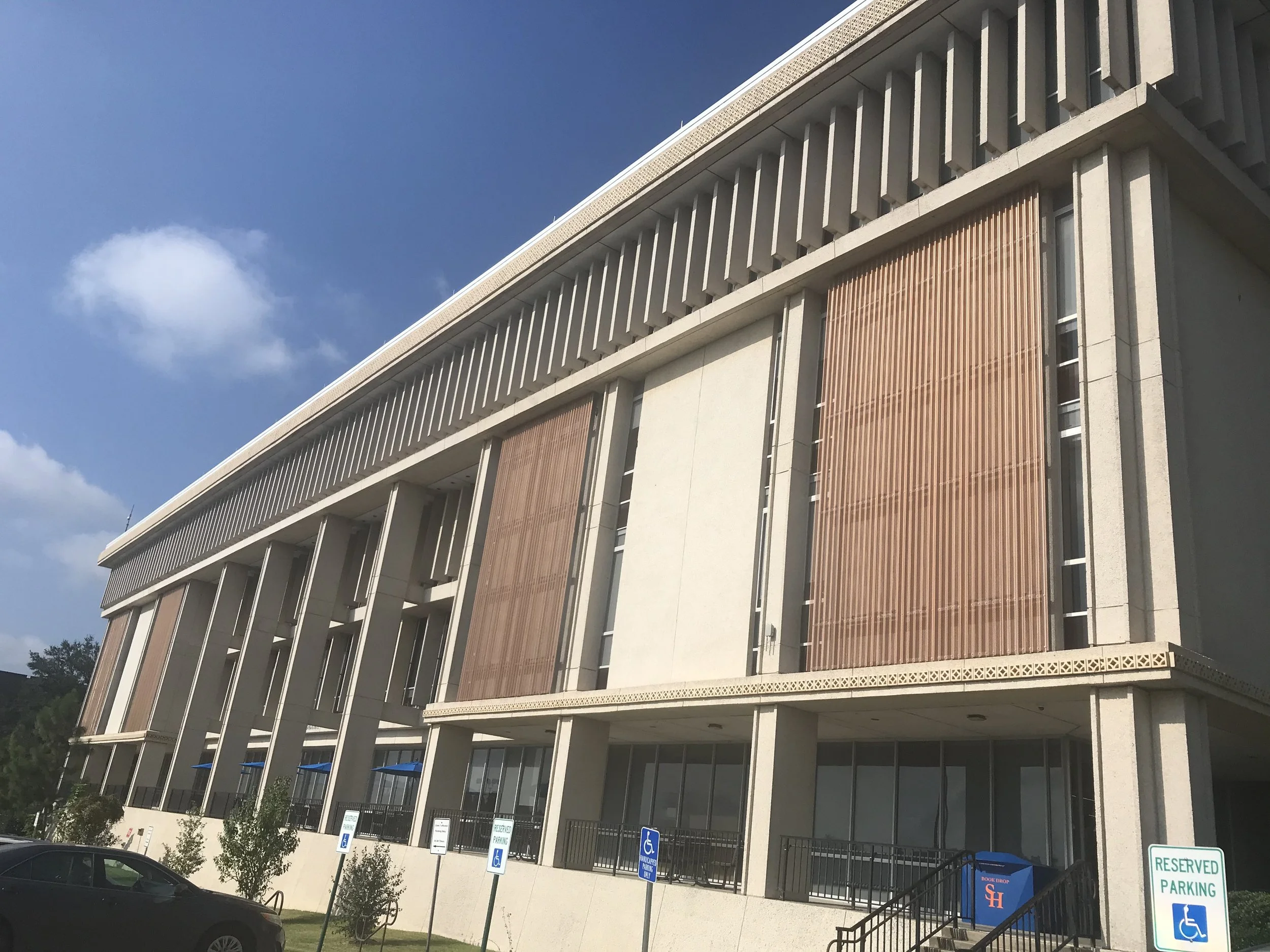 Sam Houston State University - Newton Gresham Library