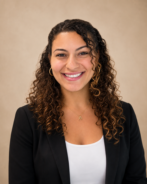 Counselor that offers in person therapy in Lombard Illinois and online telehealth in all of Illinois.