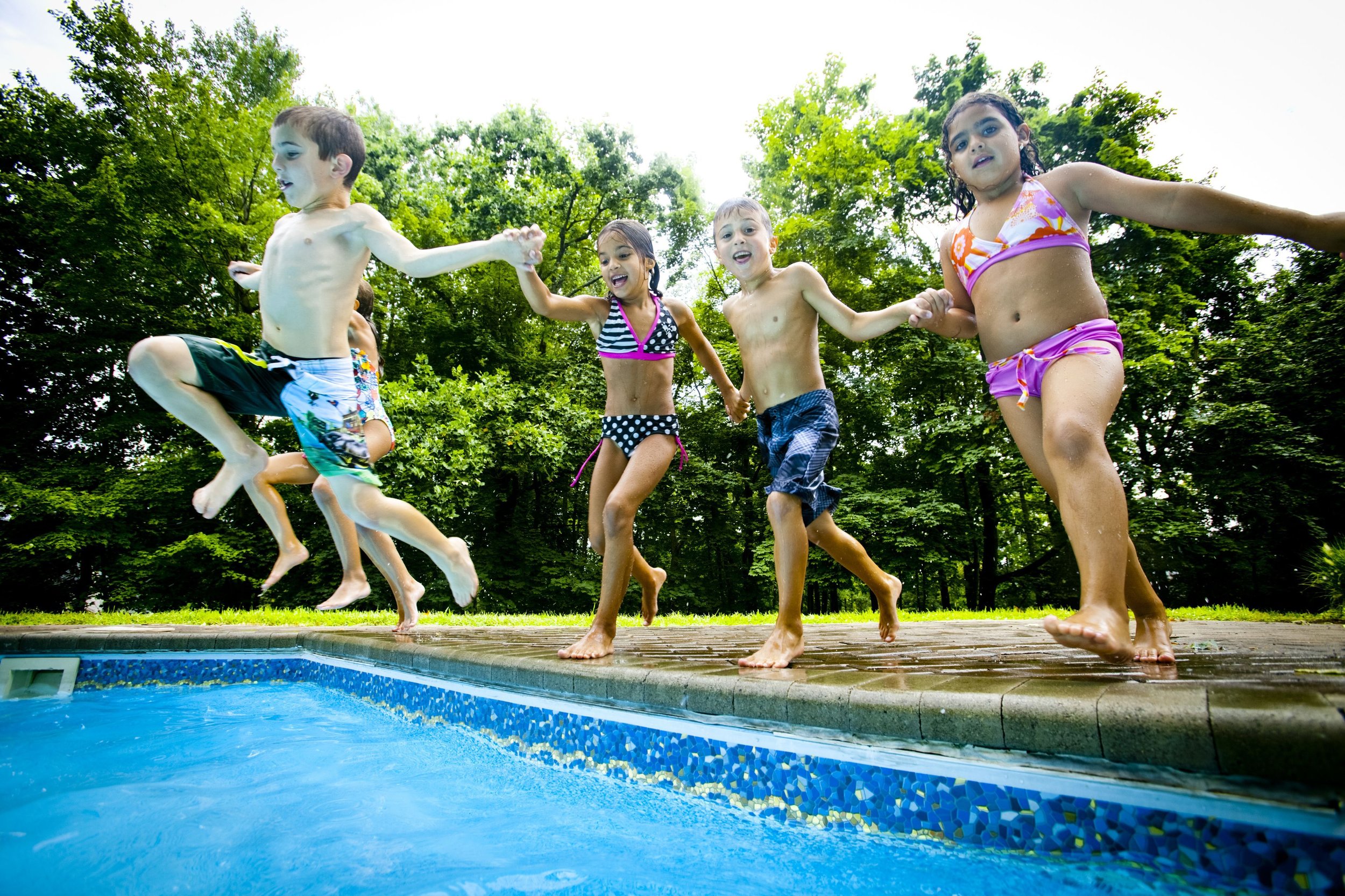 5-kids-jumping-in-pool-154872046-57d692695f9b589b0afd47fc.jpg