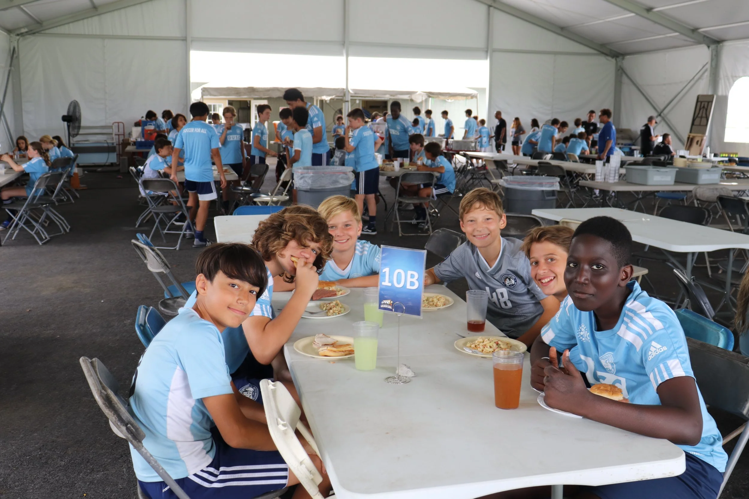 Dining tent2.JPG