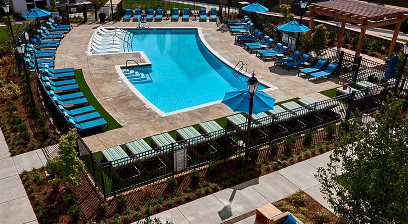 gallery_pool-24d8b875f74c2a2c87f98bf71ac3ba49.jpg